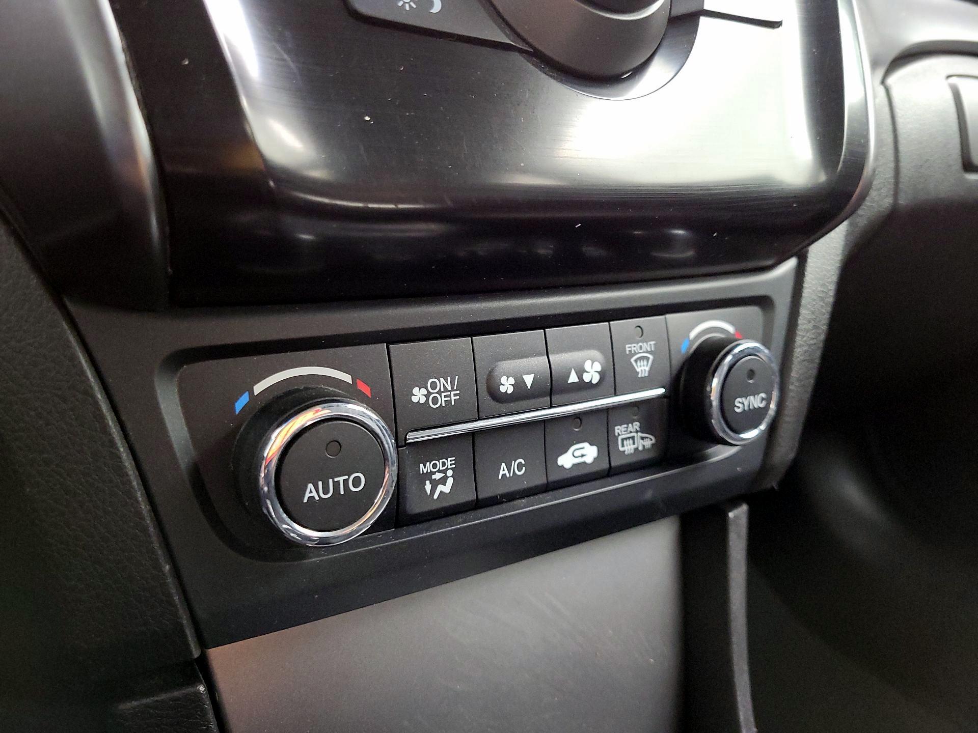 Thumbnail: 2014 Acura ILX - 14