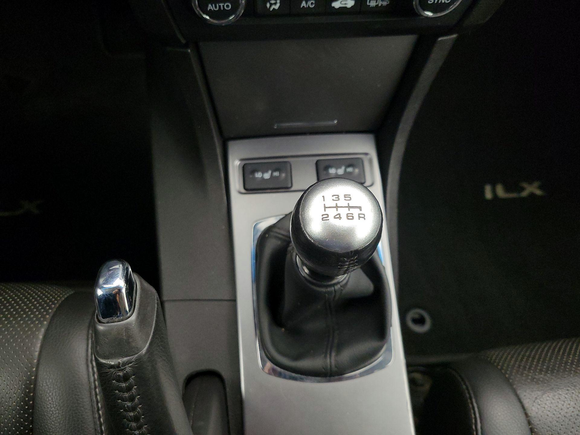 Thumbnail: 2014 Acura ILX - 15