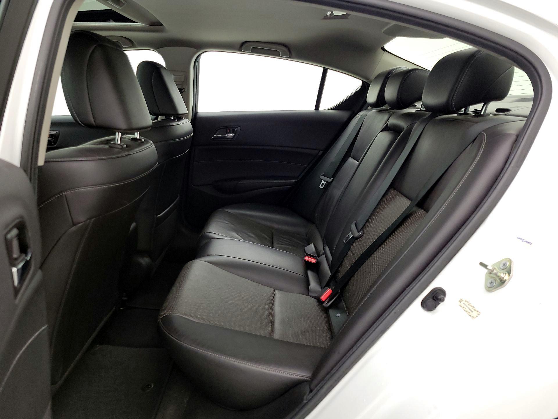 Thumbnail: 2014 Acura ILX - 17