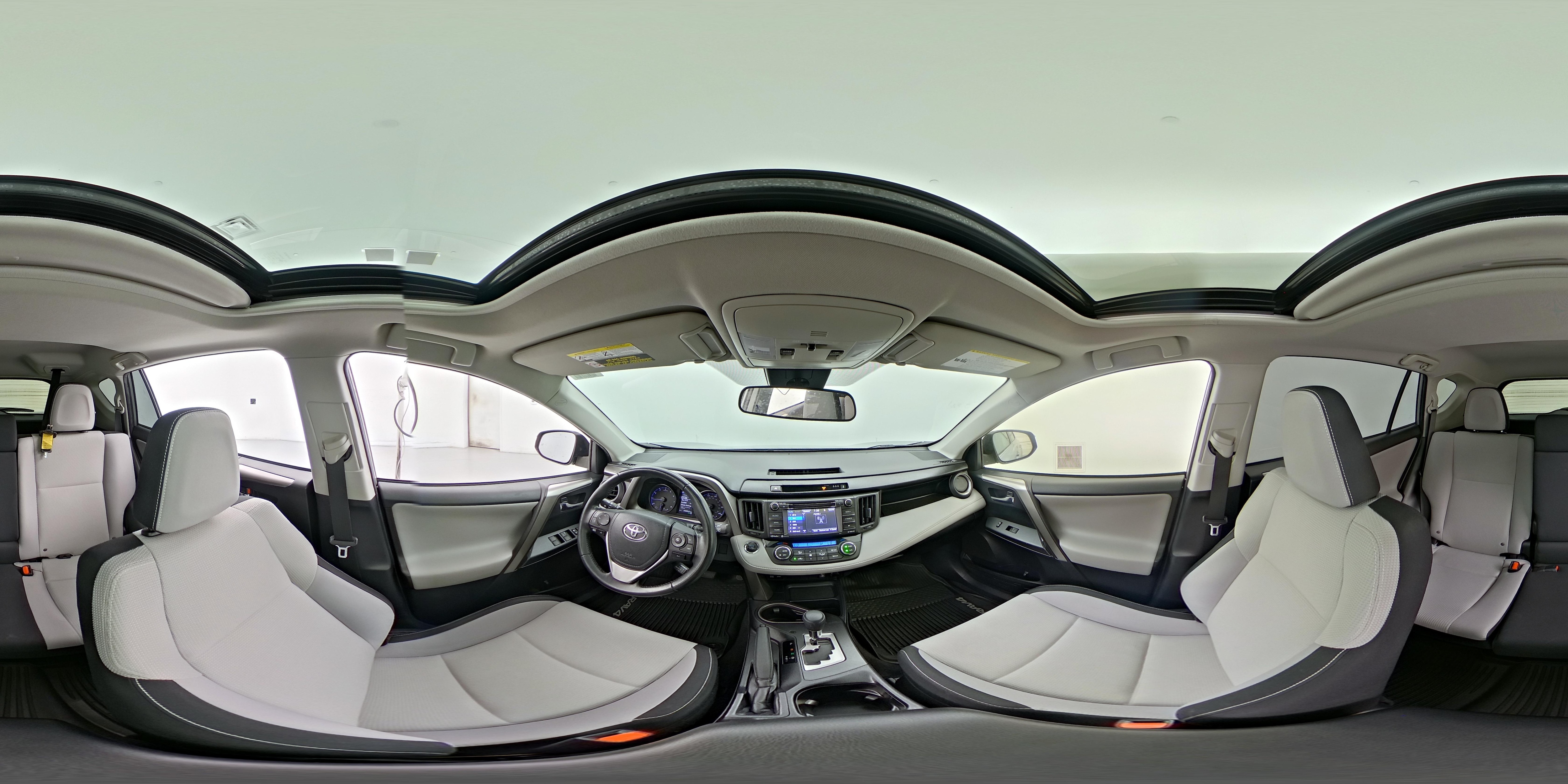2018 Toyota RAV4 XLE - Photo 25