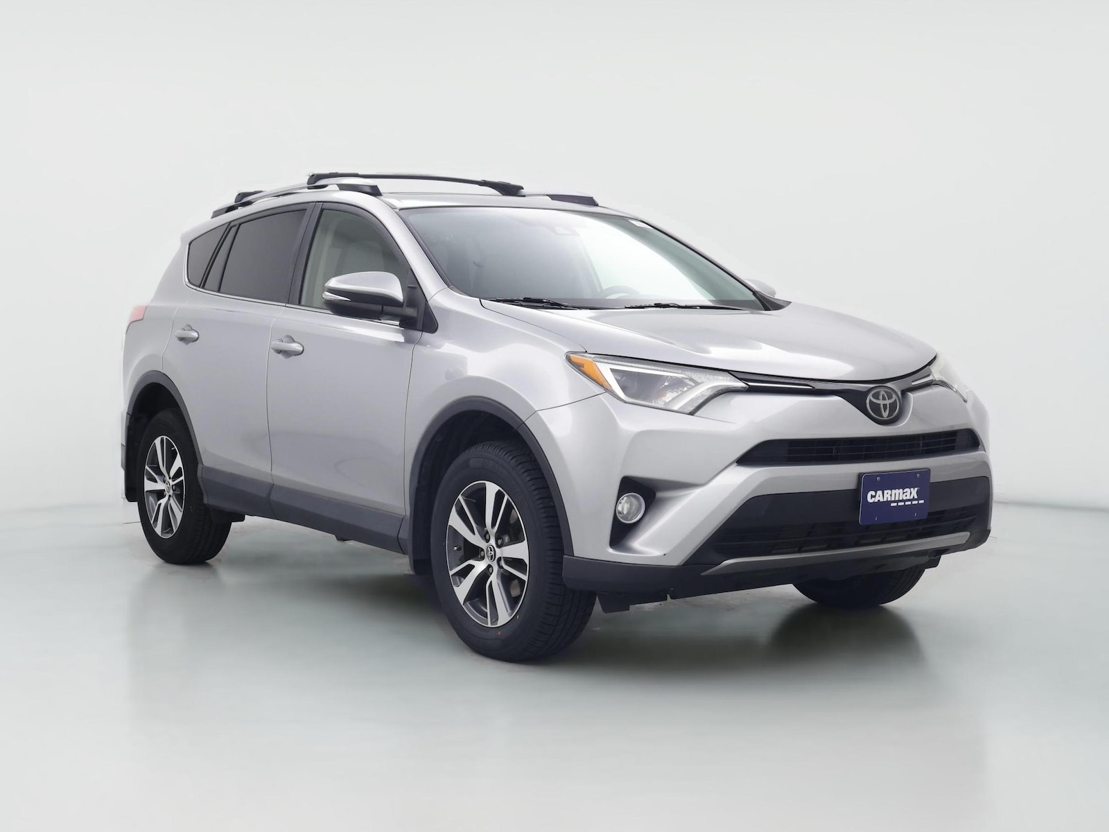 2018 Toyota RAV4 XLE - Photo 1