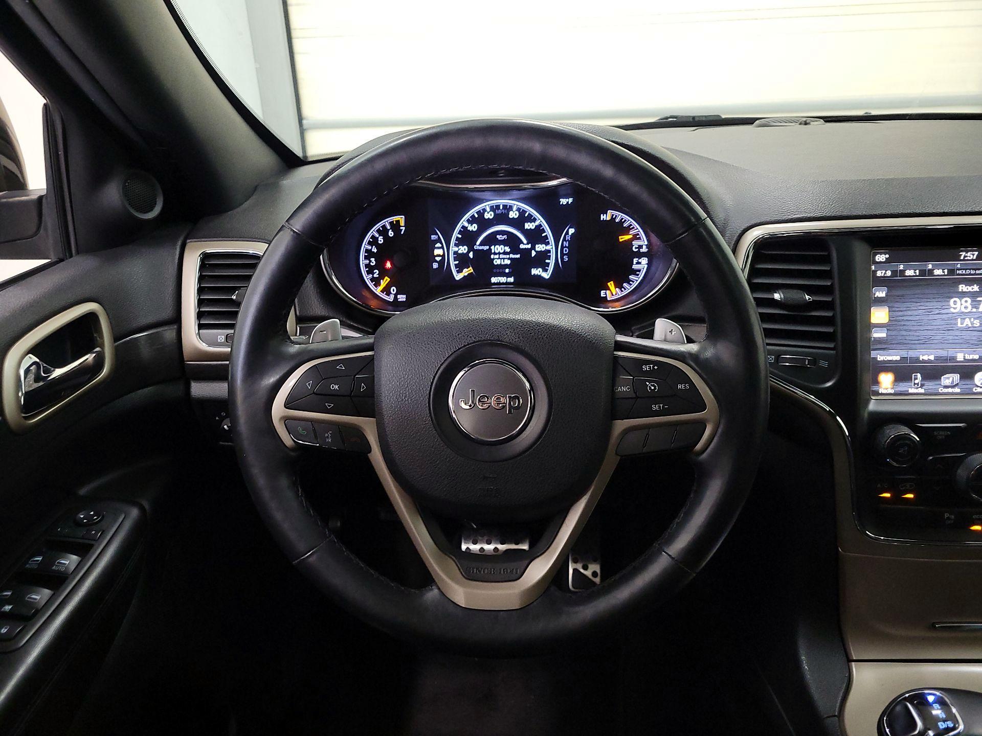 Thumbnail: 2015 Jeep Grand Cherokee - 10