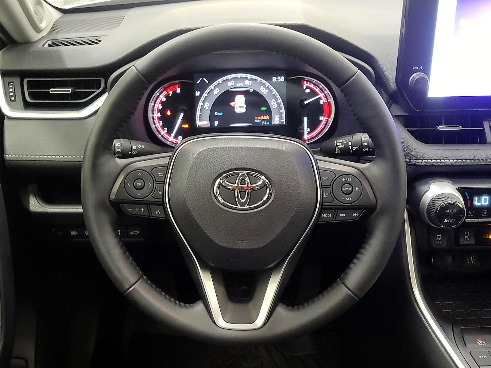 2025 Toyota RAV4 XLE Premium - Photo 11