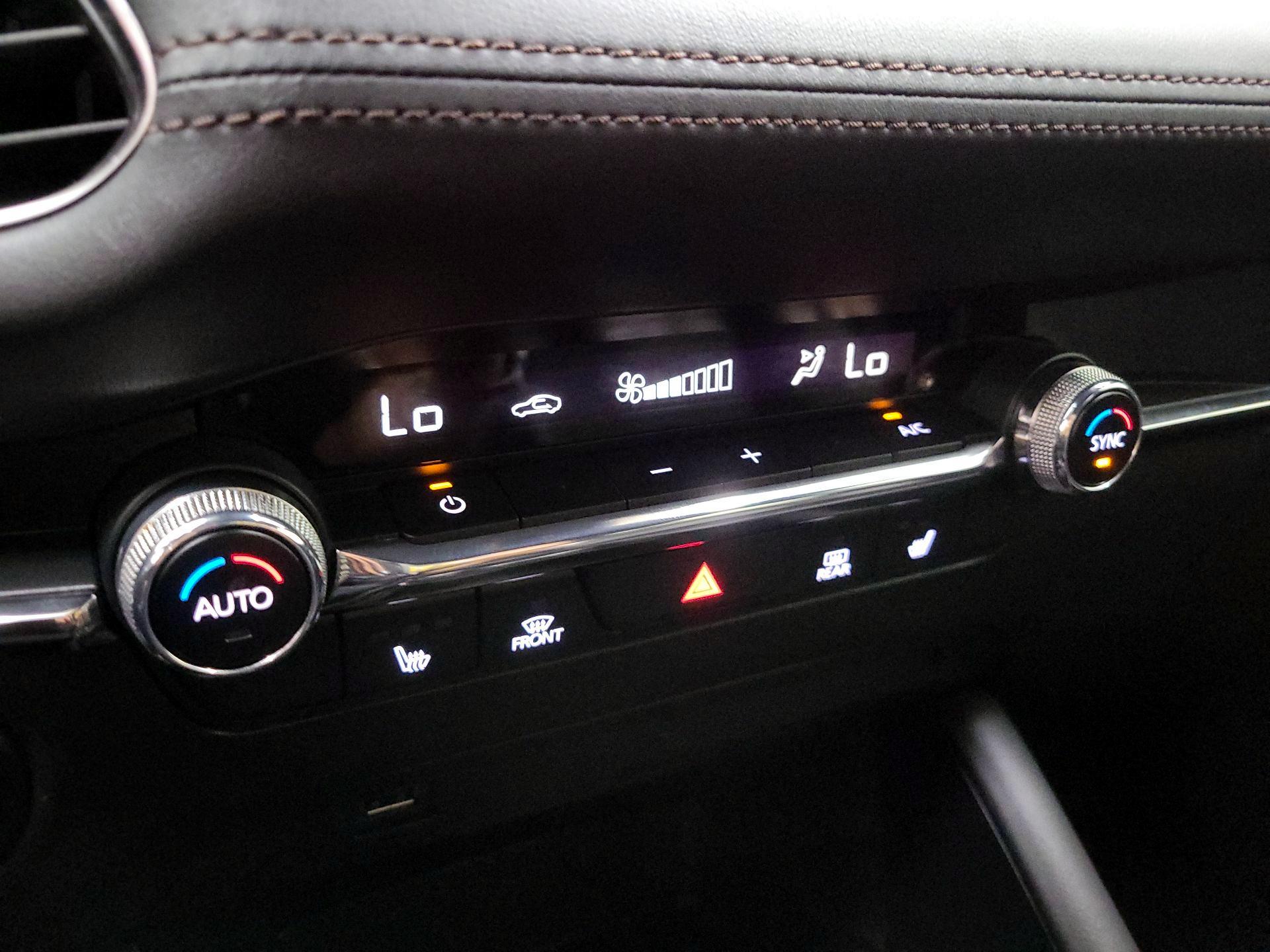 Thumbnail: 2021 Mazda Mazda3 - 15