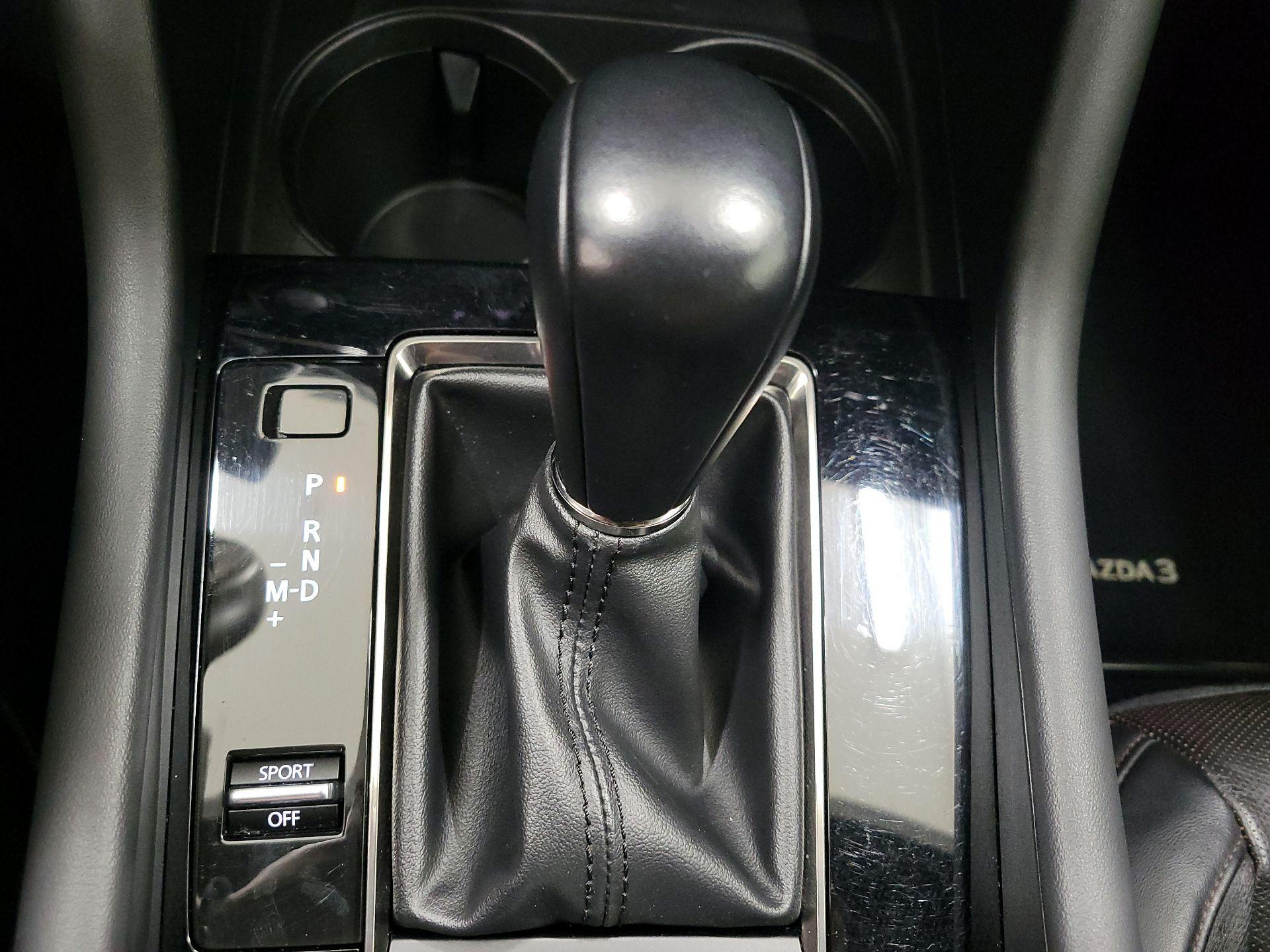 Thumbnail: 2021 Mazda Mazda3 - 16