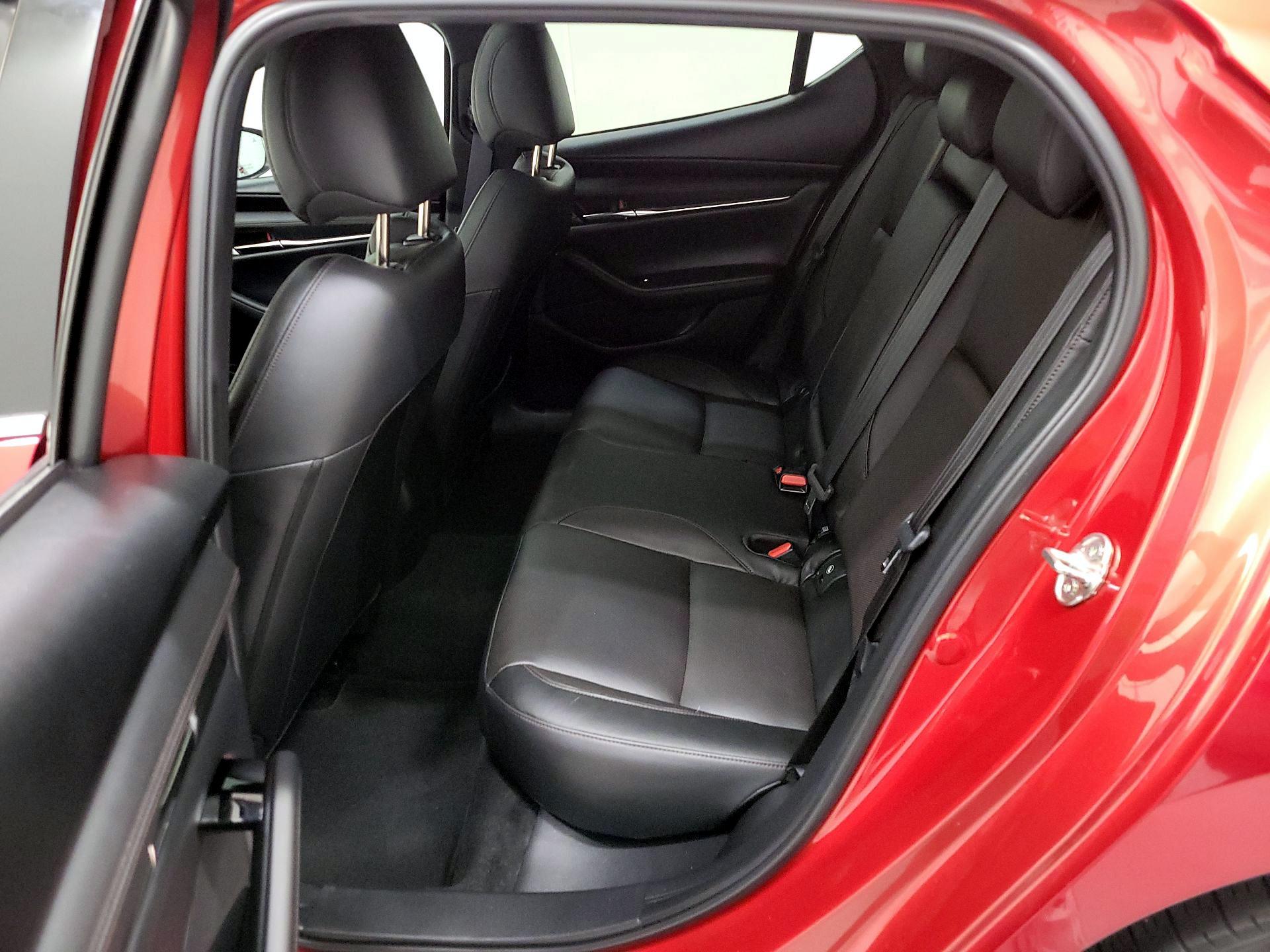 Thumbnail: 2021 Mazda Mazda3 - 18