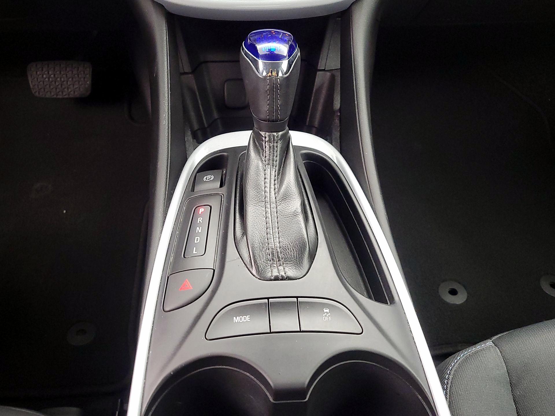 Thumbnail: 2017 Chevrolet Volt - 17
