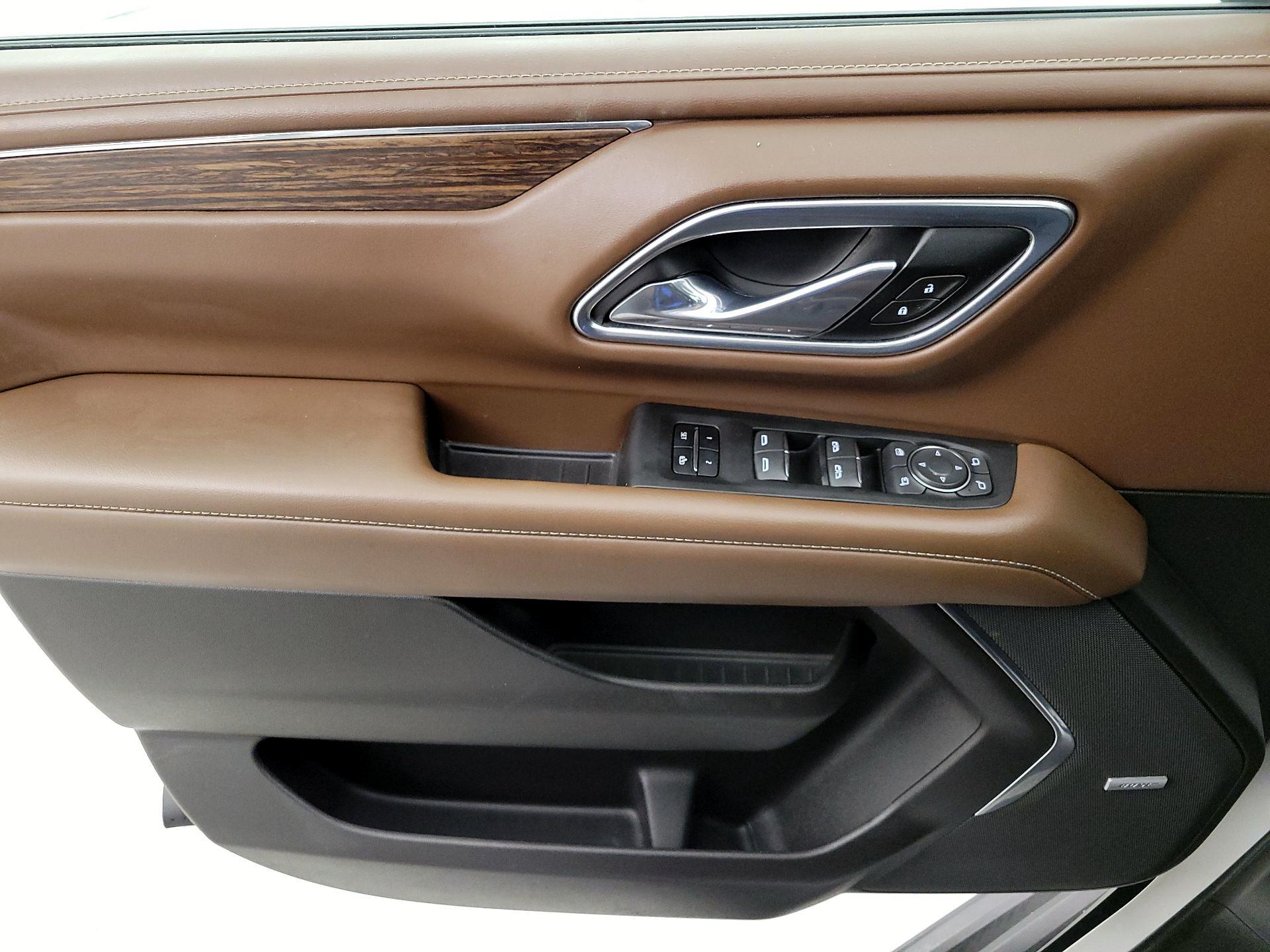 Thumbnail: 2021 Chevrolet Suburban - 10