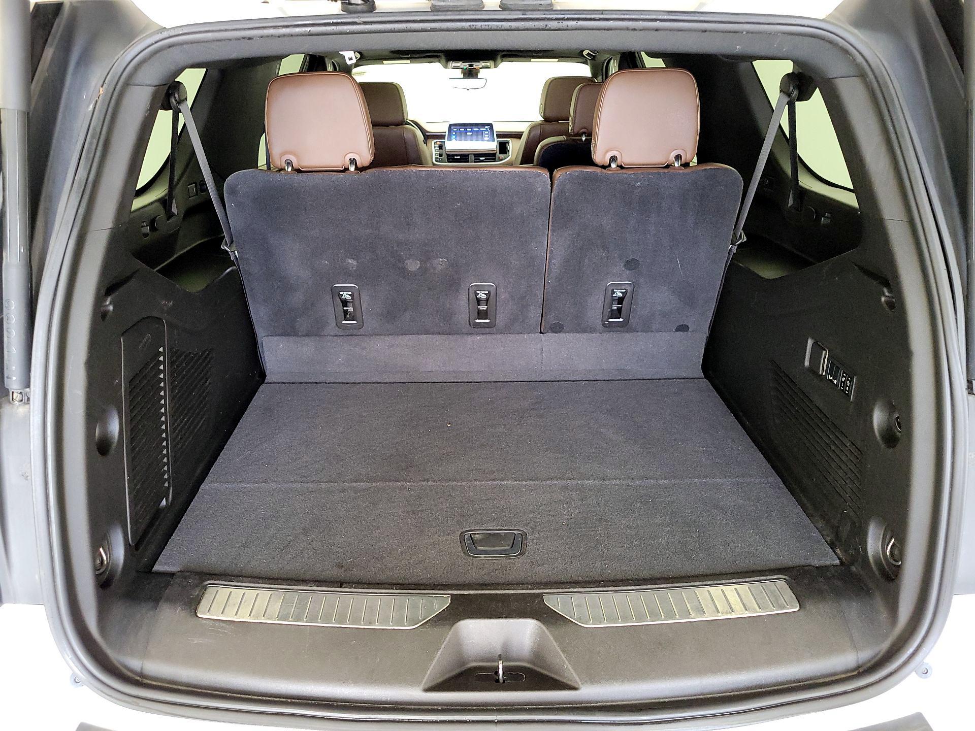 Thumbnail: 2021 Chevrolet Suburban - 20