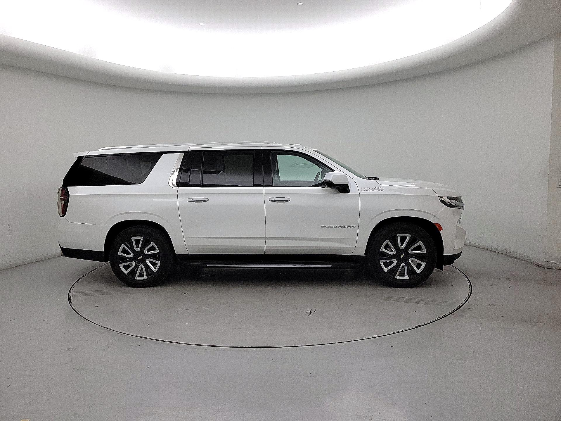 Thumbnail: 2021 Chevrolet Suburban - 4