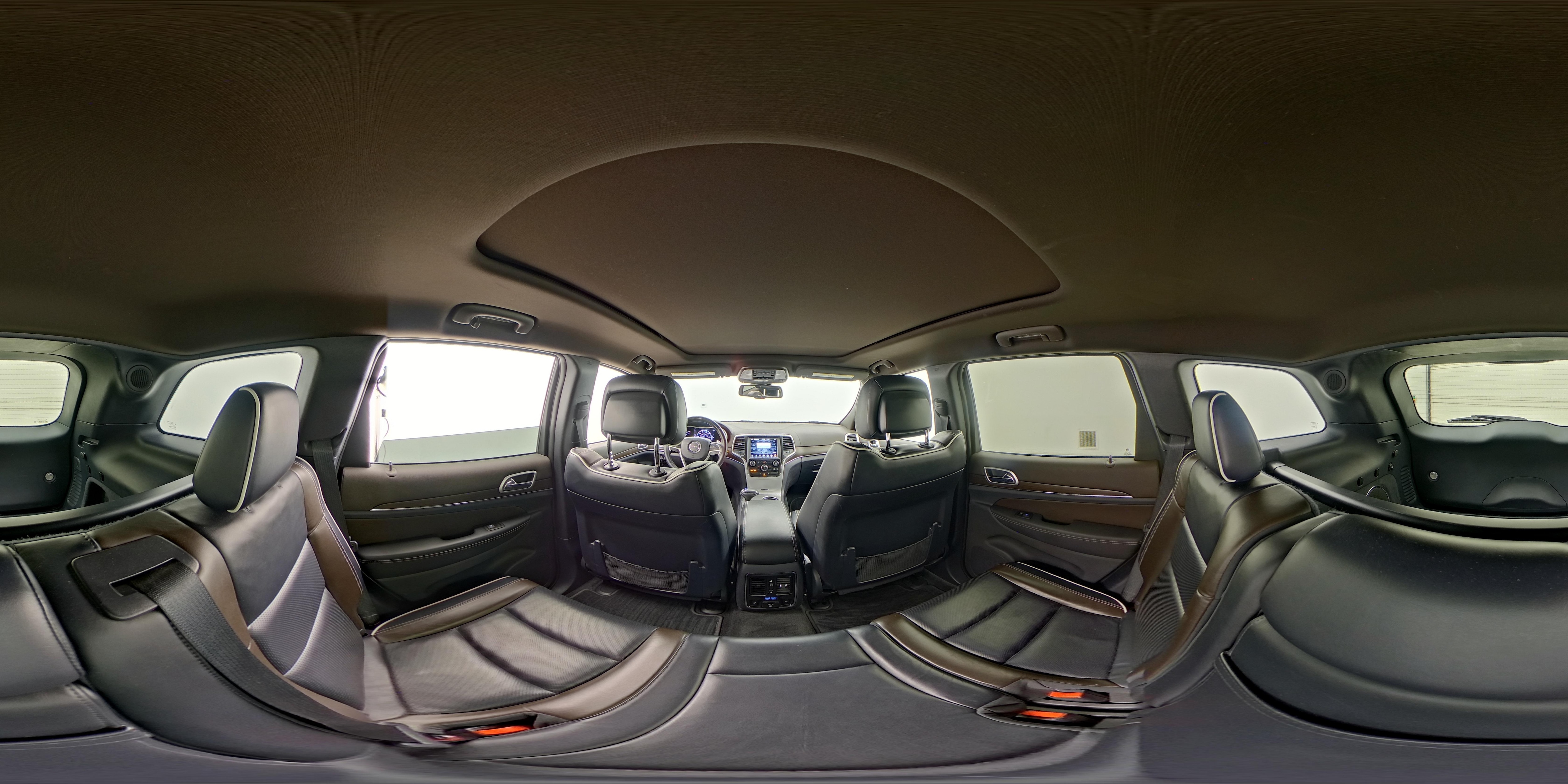 2015 Jeep Grand Cherokee Overland - Photo 25