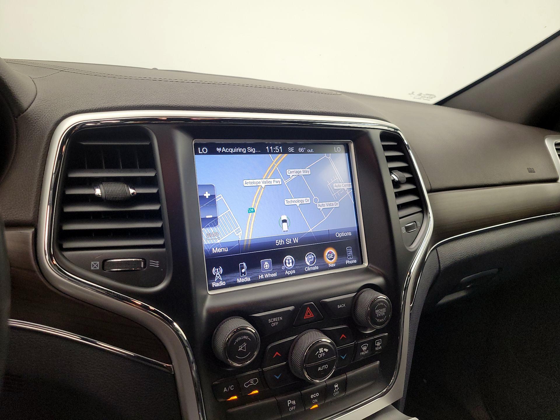 Thumbnail: 2015 Jeep Grand Cherokee - 12
