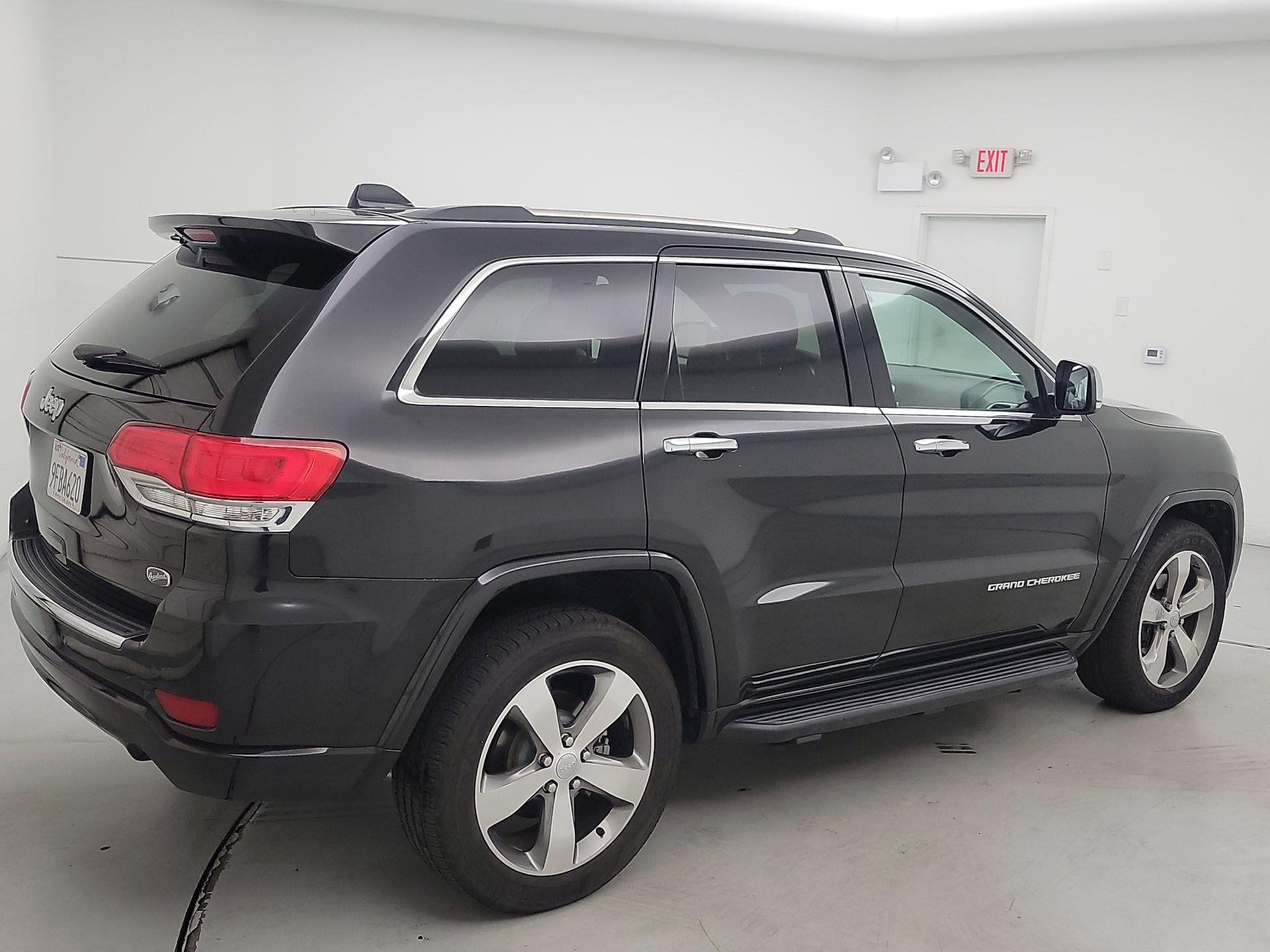 Thumbnail: 2015 Jeep Grand Cherokee - 5