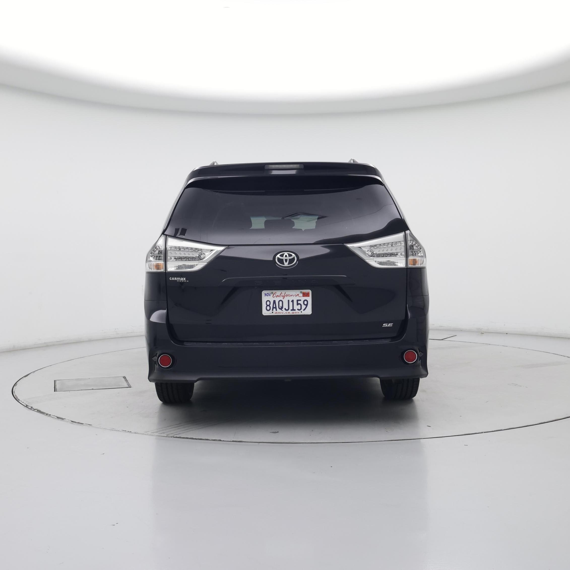 Thumbnail: 2017 Toyota Sienna - 6