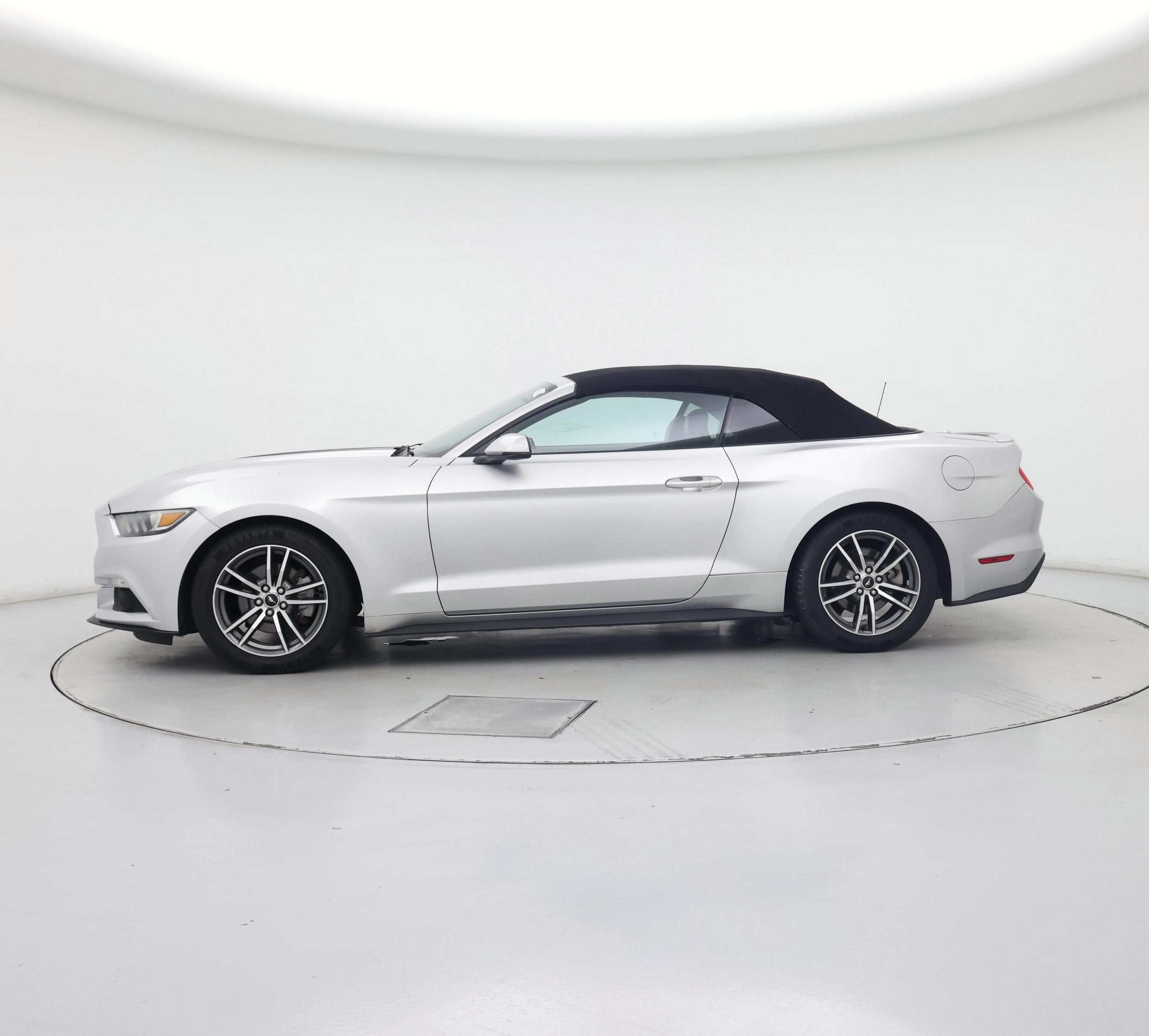 Thumbnail: 2016 Ford Mustang - 3