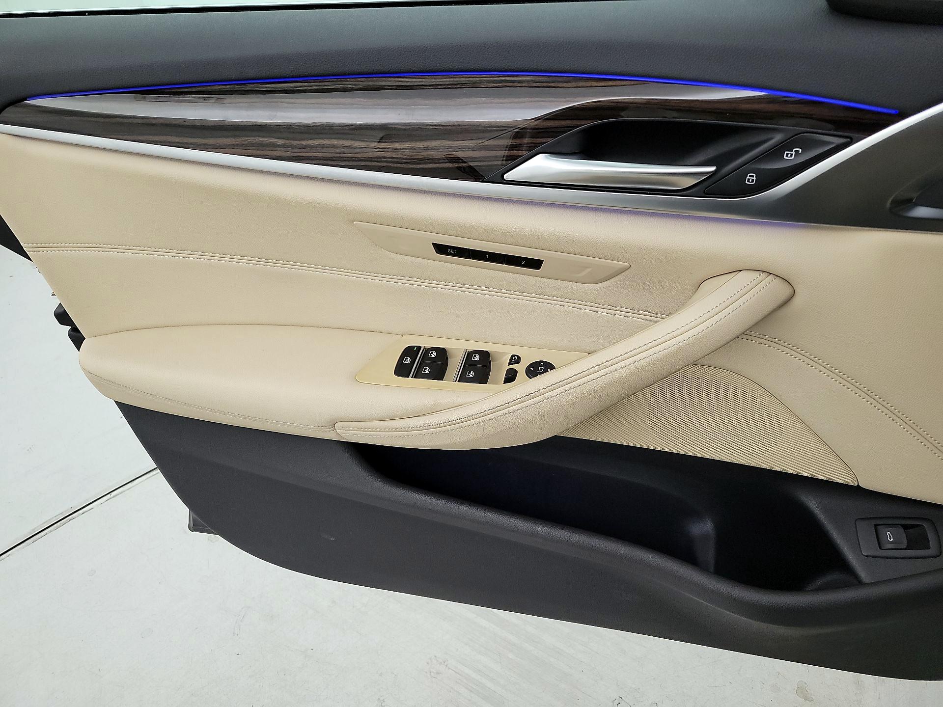 Thumbnail: 2019 BMW 5 Series - 10