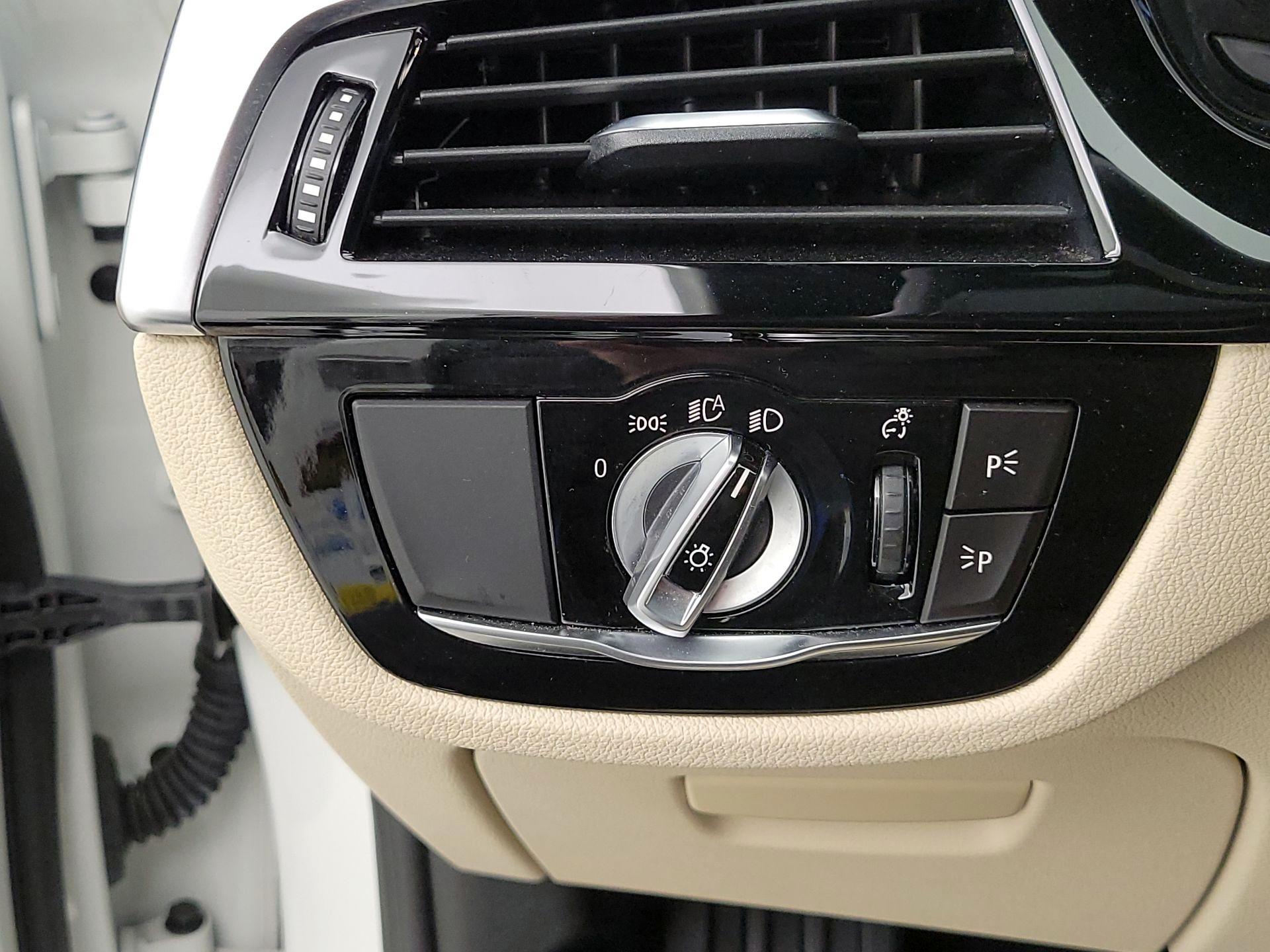 Thumbnail: 2019 BMW 5 Series - 11