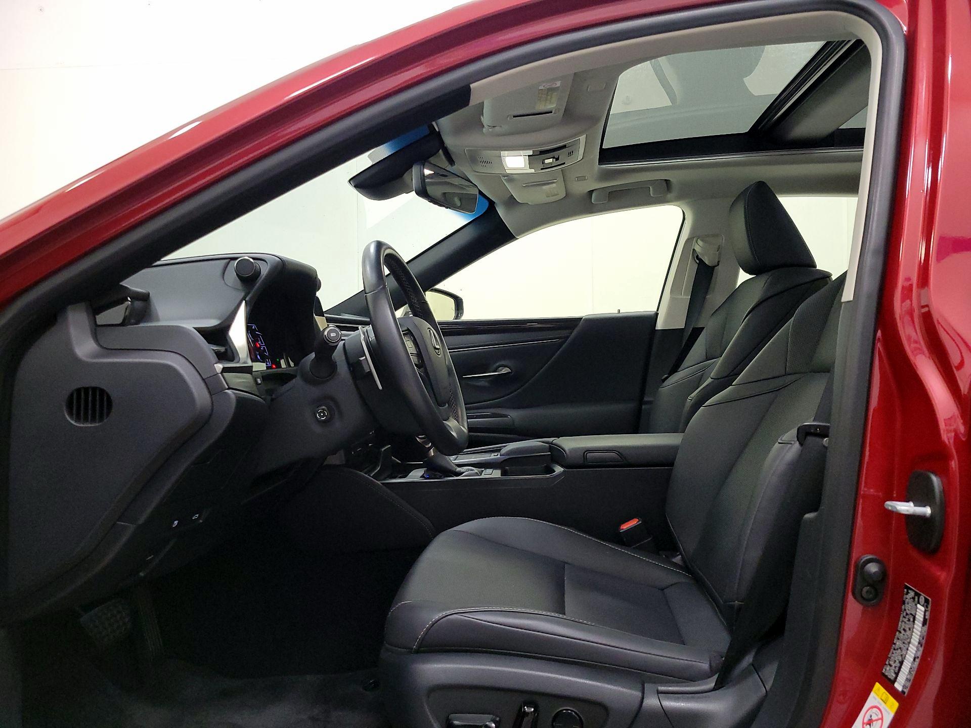 Thumbnail: 2019 Lexus ES - 20