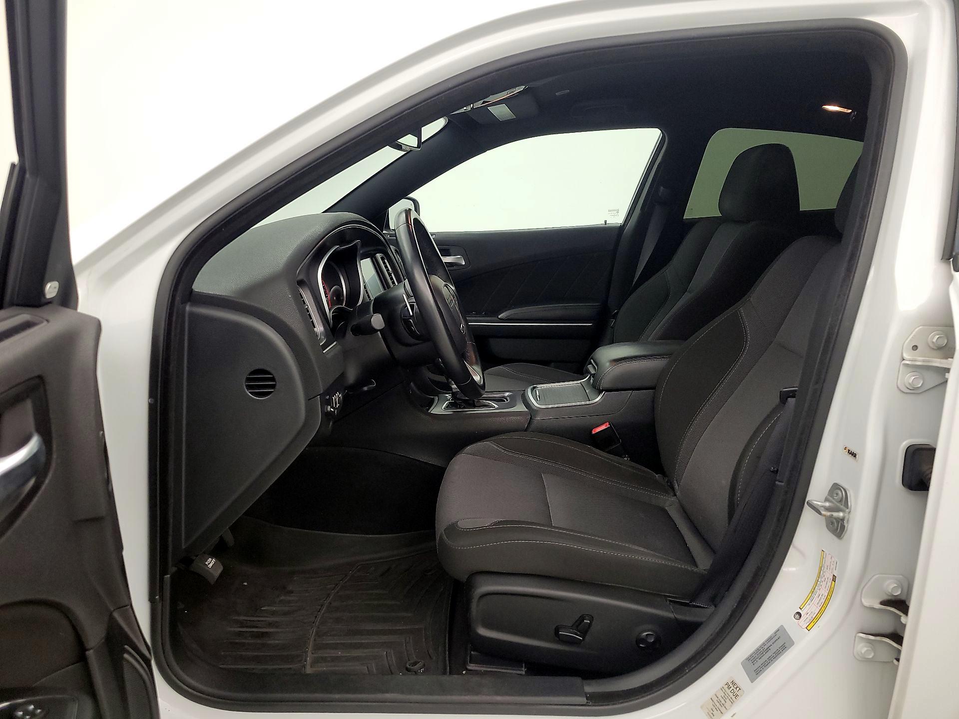 Thumbnail: 2017 Dodge Charger - 9