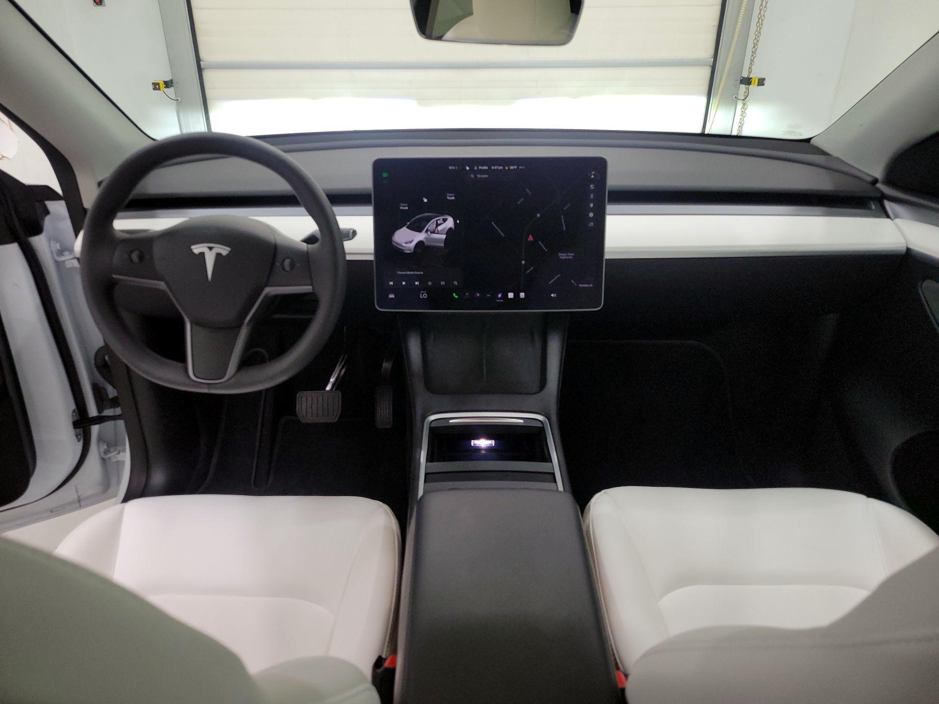 Thumbnail: 2024 Tesla Model Y - 9