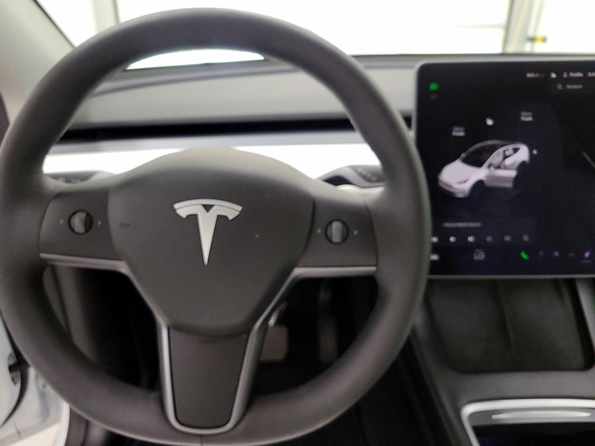 Thumbnail: 2024 Tesla Model Y - 10