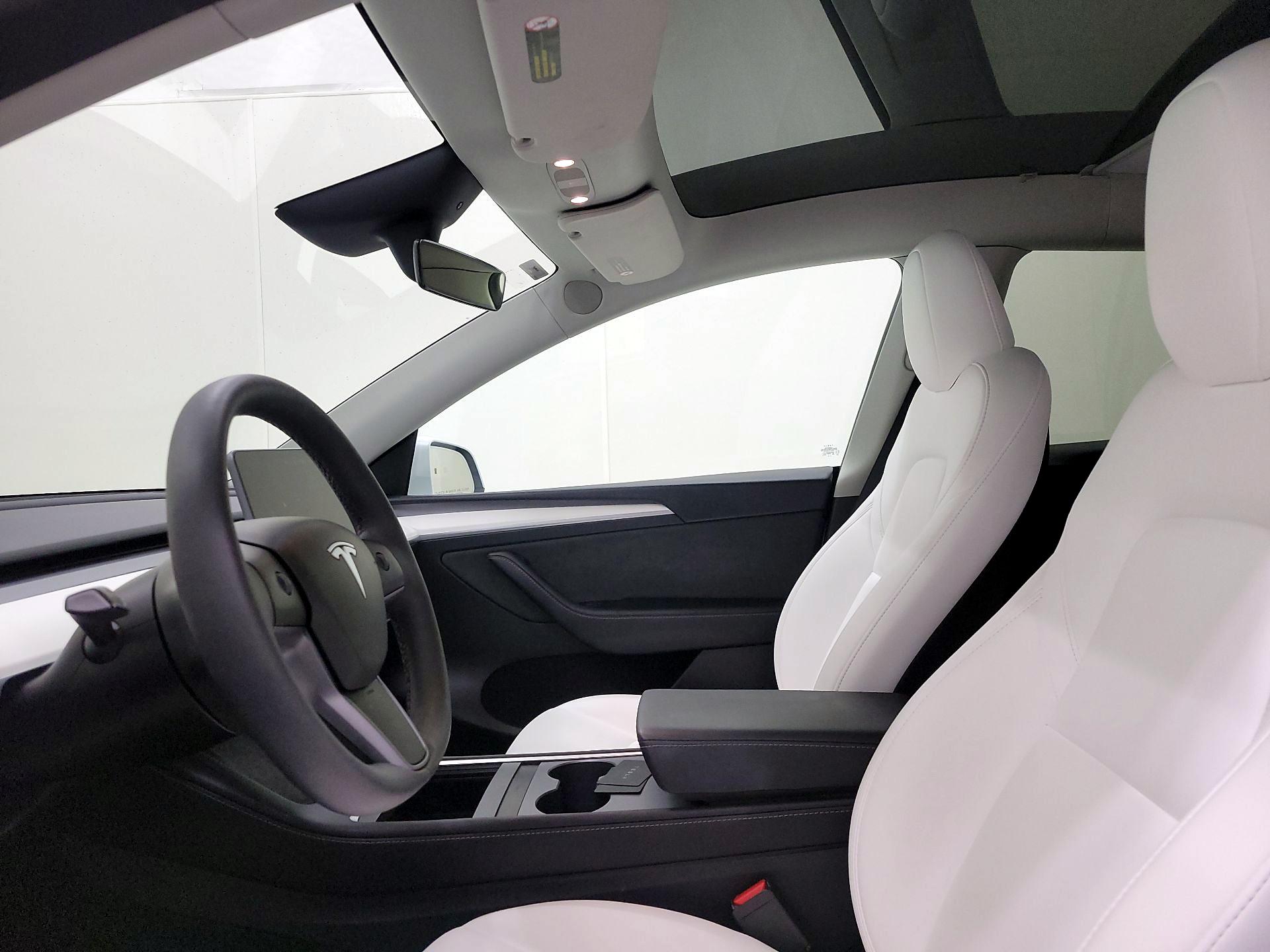 Thumbnail: 2024 Tesla Model Y - 18