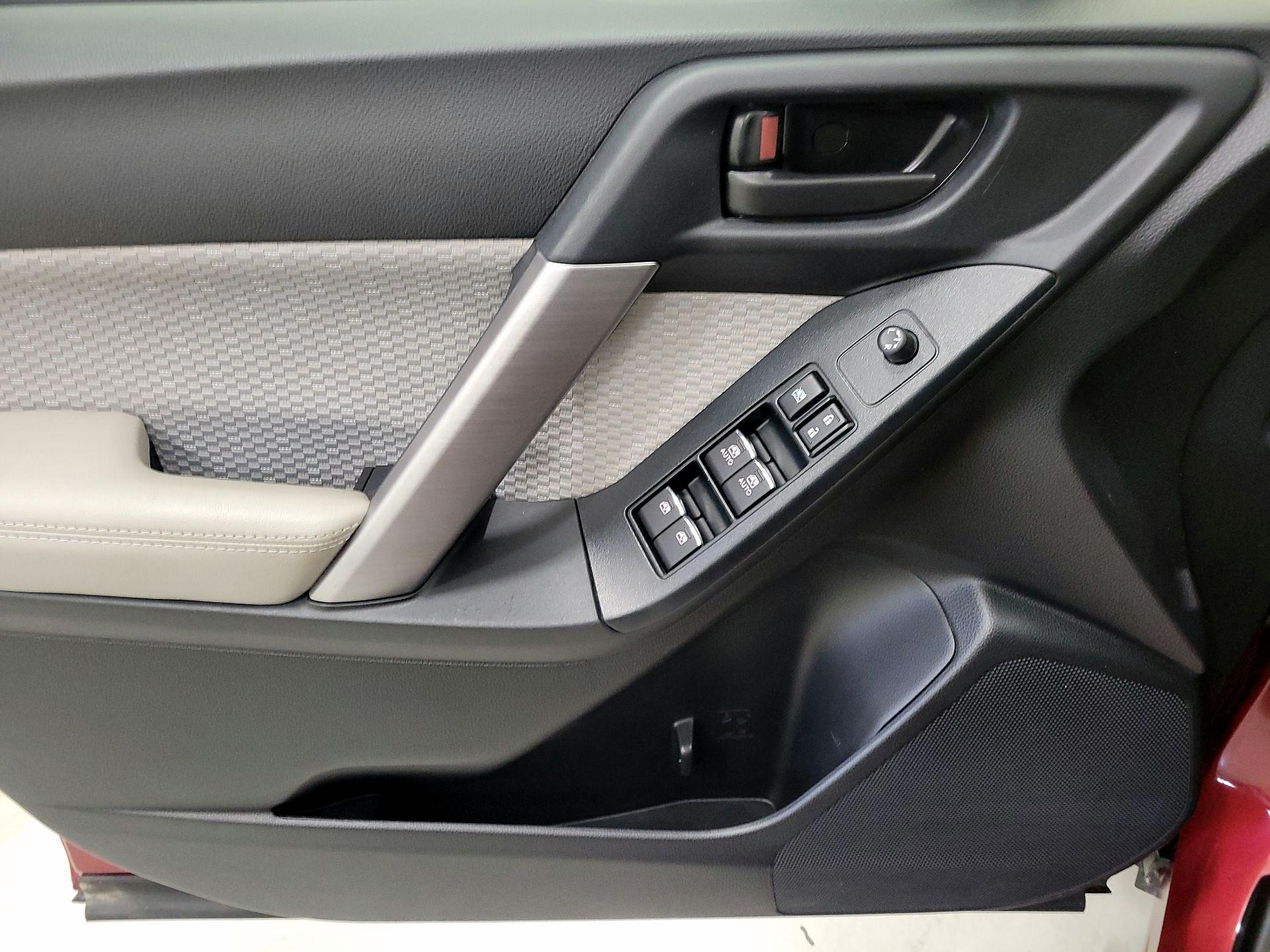 Thumbnail: 2018 Subaru Forester - 12