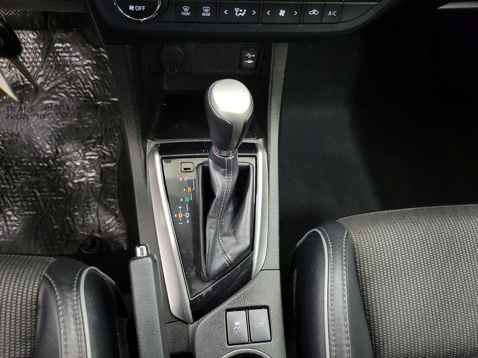 Thumbnail: 2016 Toyota Corolla - 17