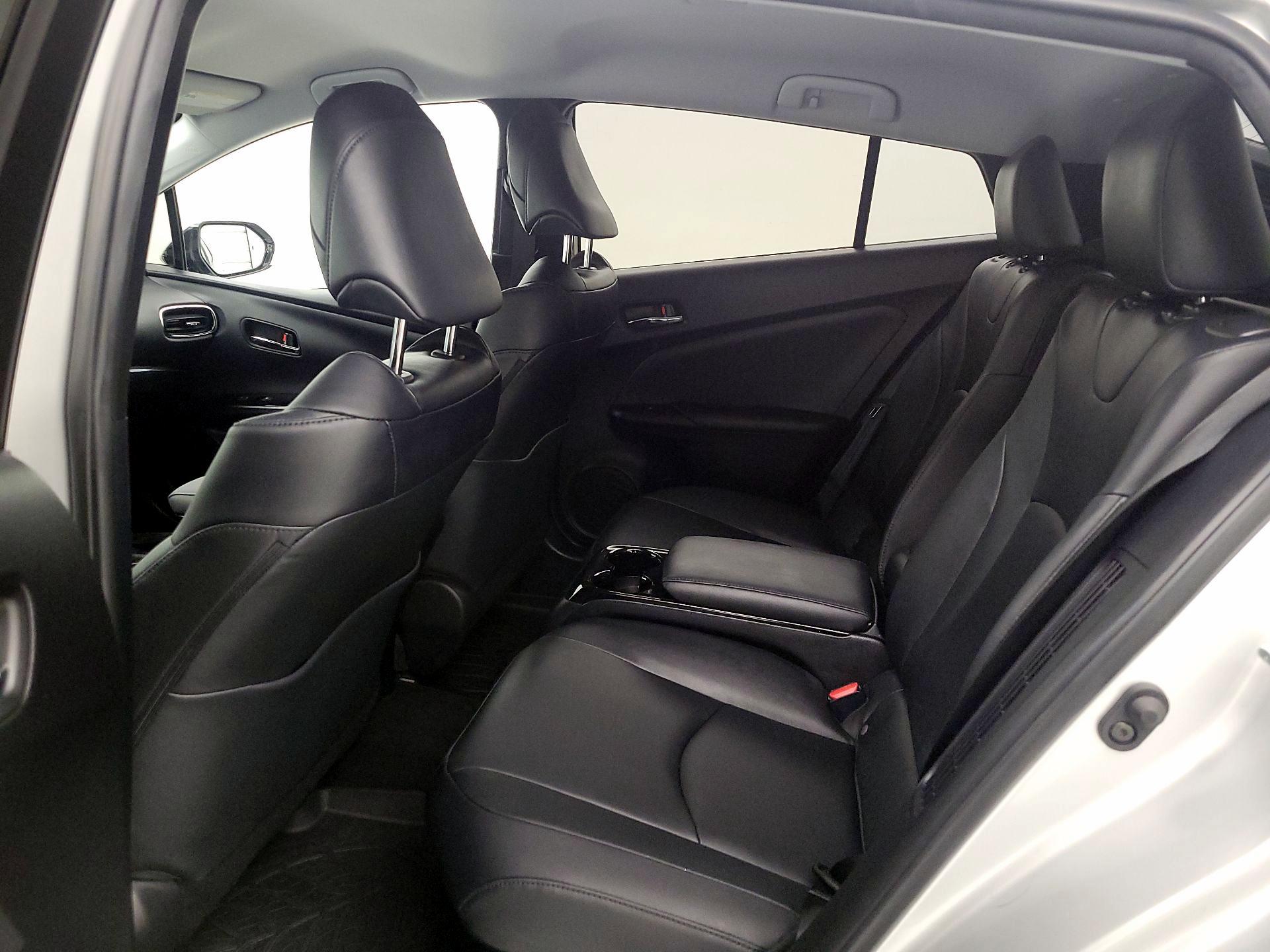 Thumbnail: 2018 Toyota Prius Prime - 18