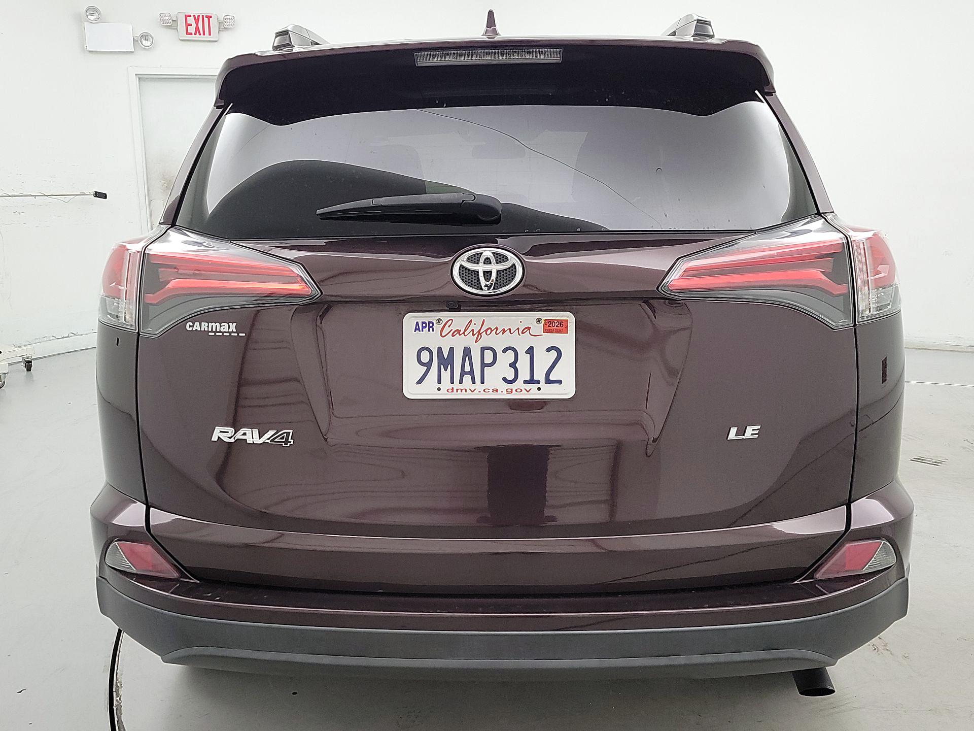 Thumbnail: 2017 Toyota RAV4 - 6