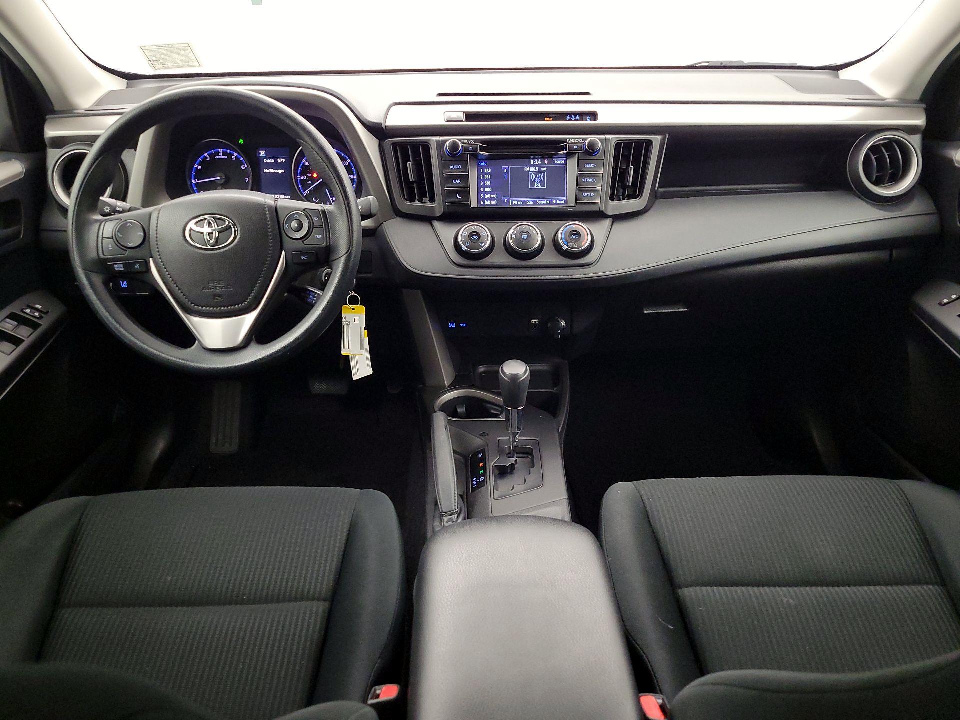 Thumbnail: 2017 Toyota RAV4 - 8