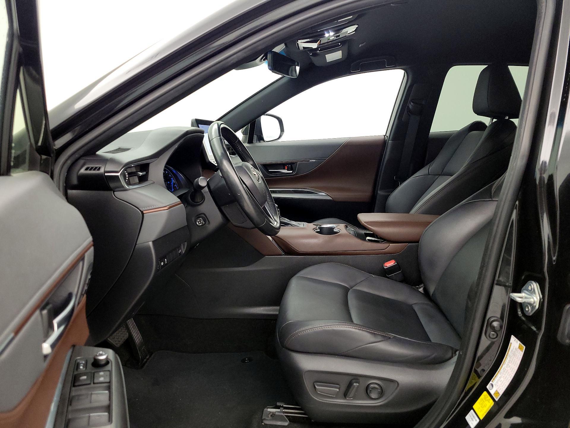 Thumbnail: 2024 Toyota Venza - 9