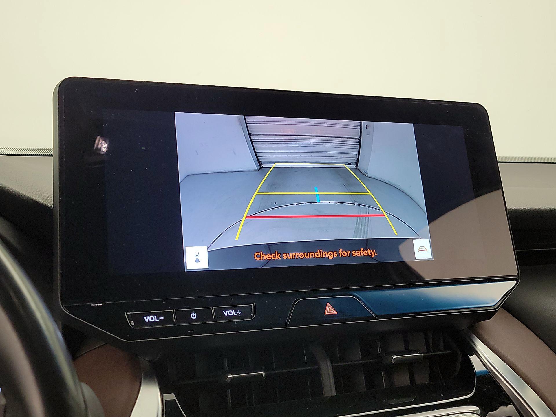 Thumbnail: 2024 Toyota Venza - 12