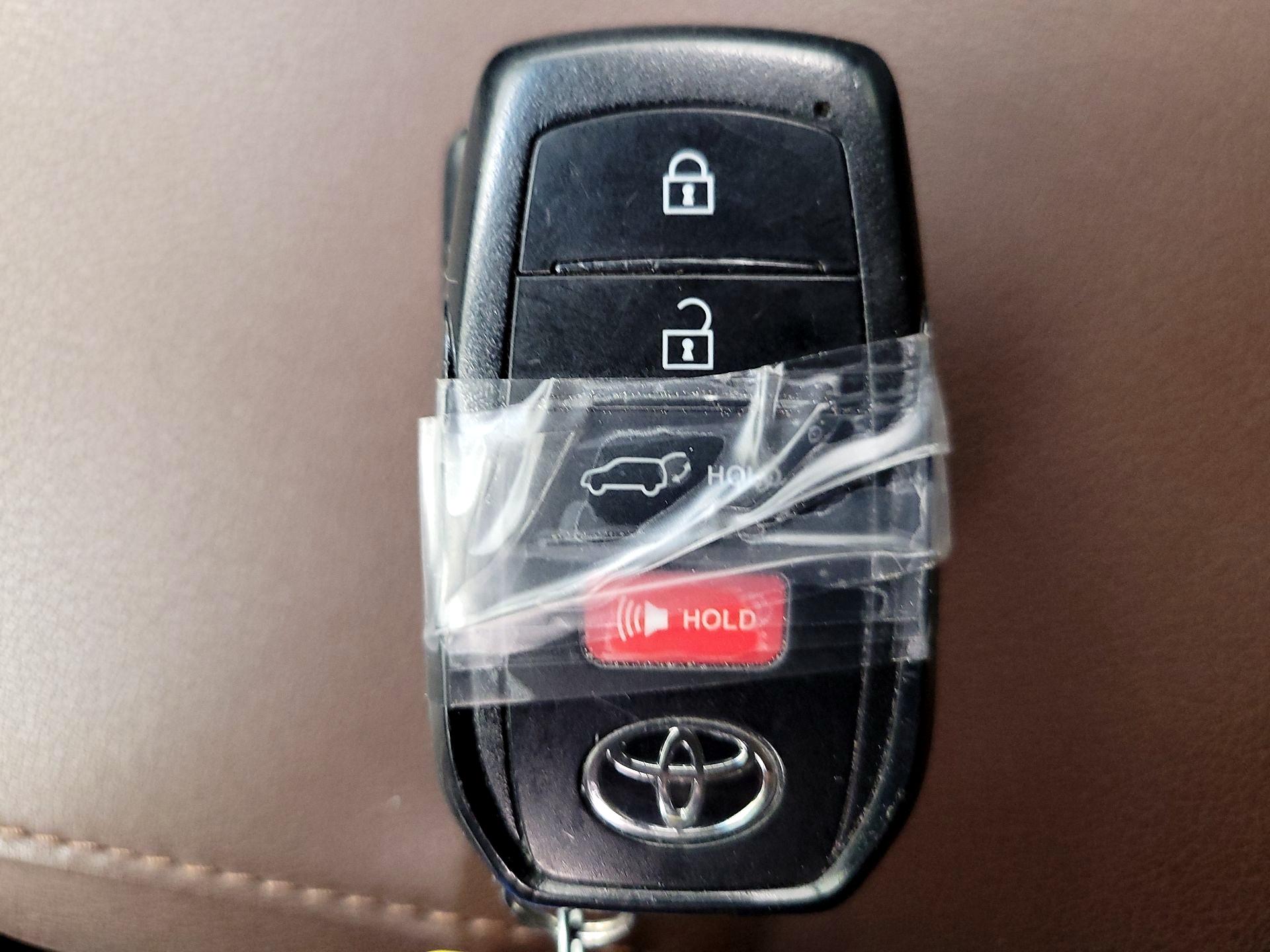 Thumbnail: 2024 Toyota Venza - 20