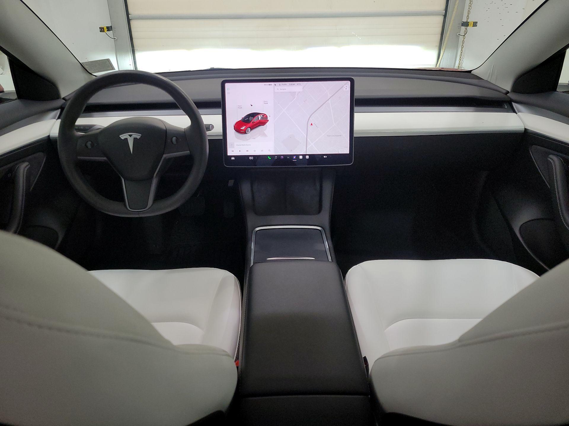 Thumbnail: 2023 Tesla Model 3 - 9