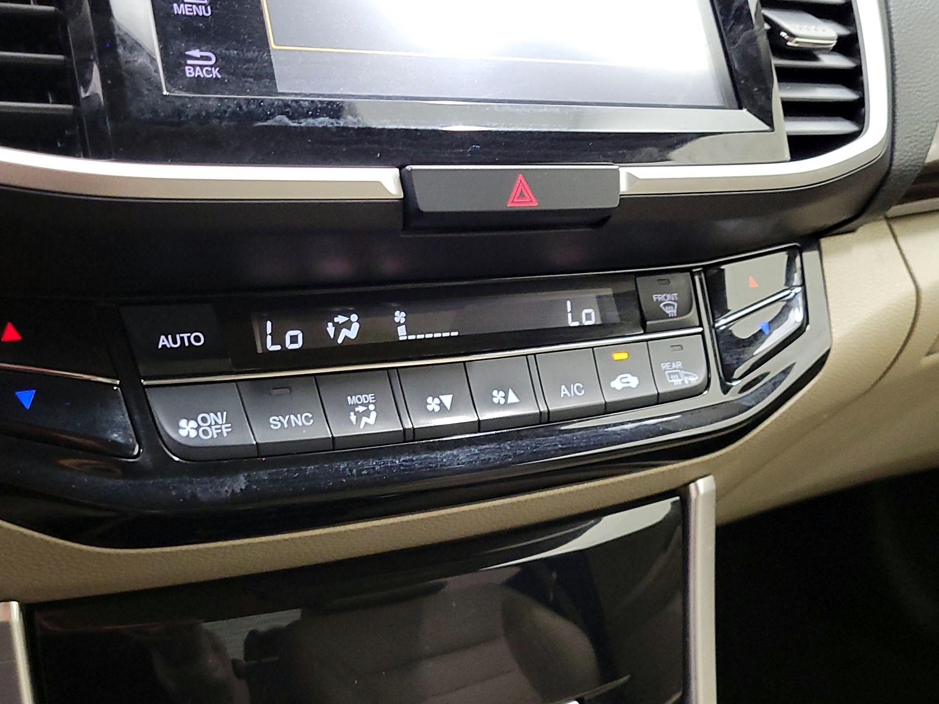 Thumbnail: 2017 Honda Accord - 16