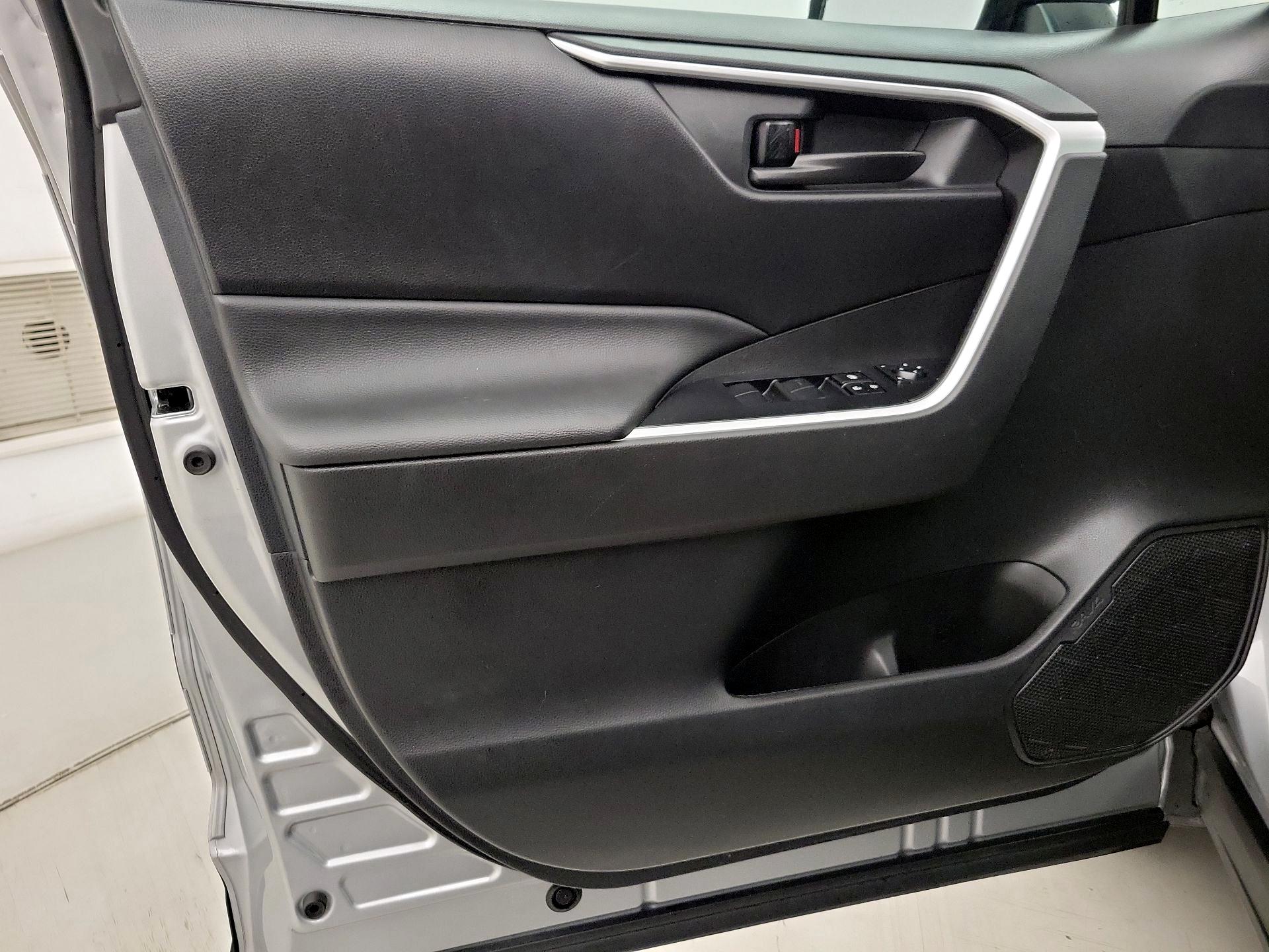 Thumbnail: 2023 Toyota RAV4 - 12