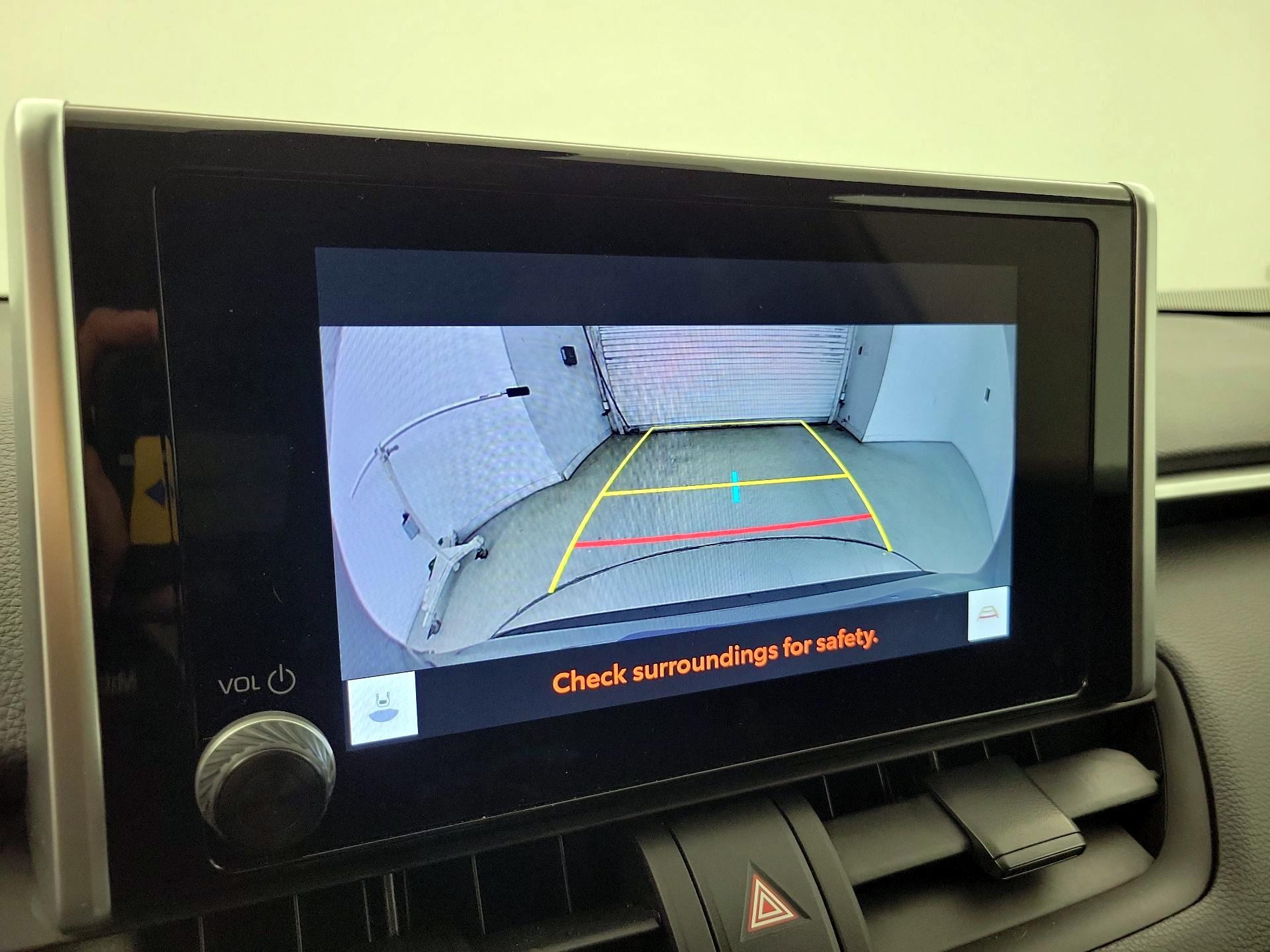 Thumbnail: 2023 Toyota RAV4 - 14