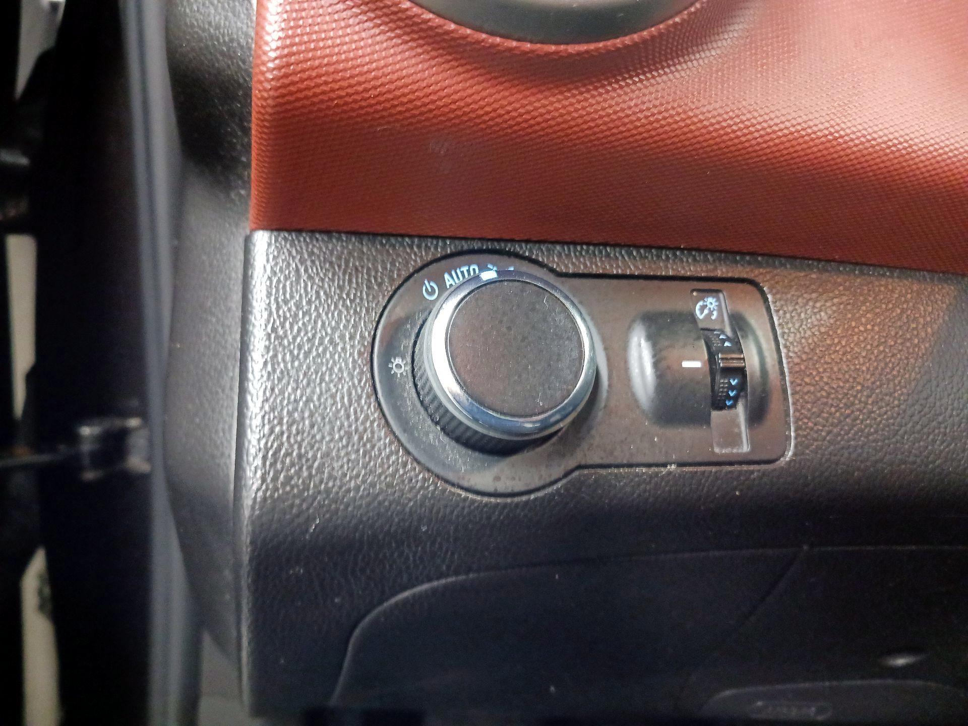 Thumbnail: 2016 Chevrolet Sonic - 11