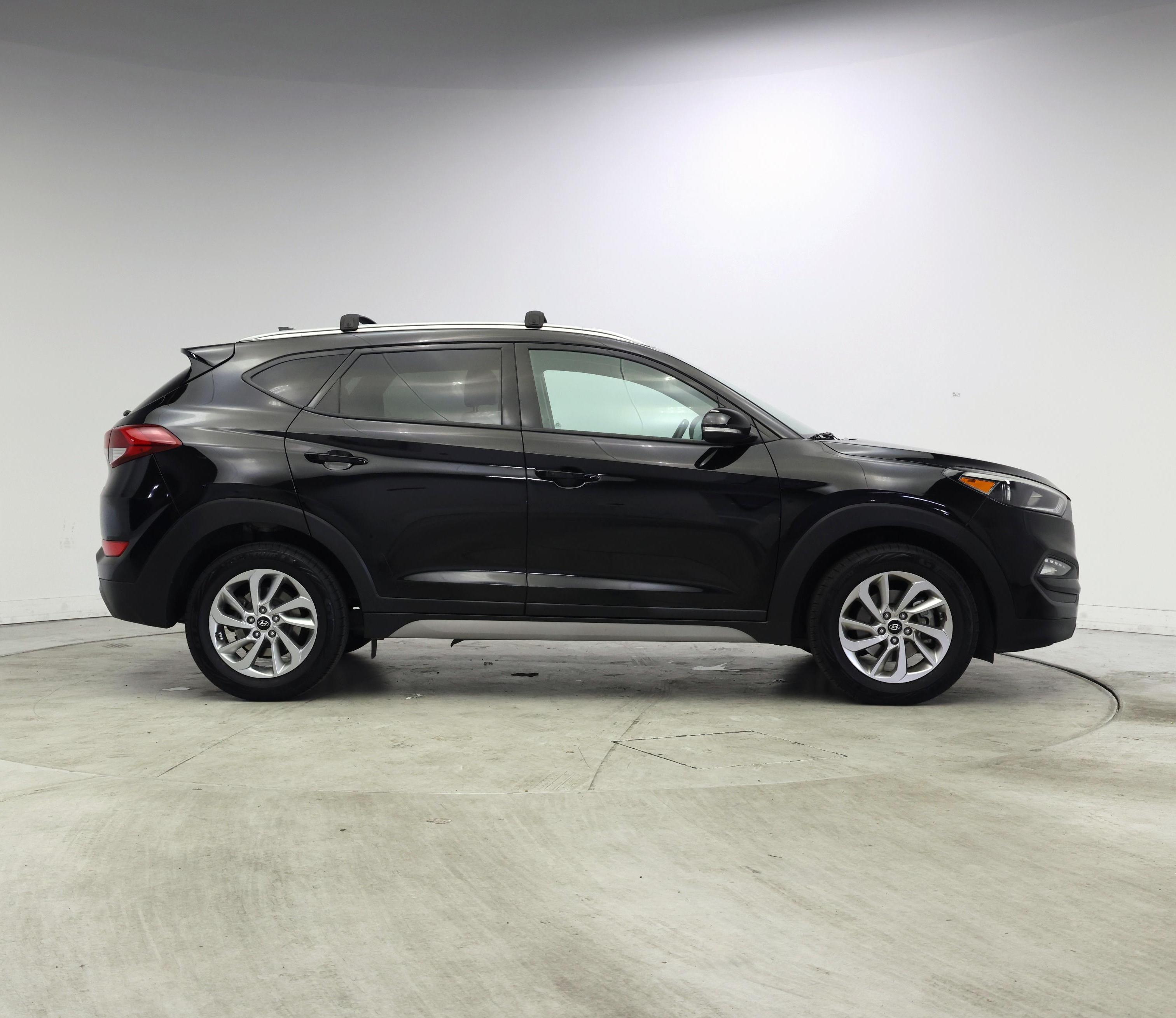 Thumbnail: 2017 Hyundai Tucson - 7