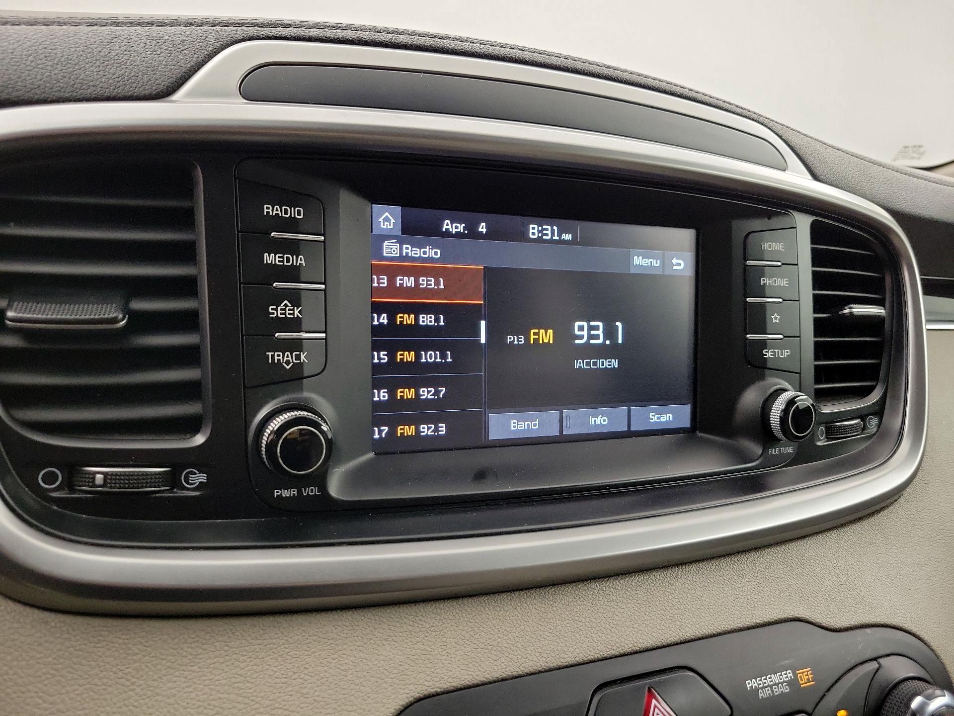 Thumbnail: 2020 Kia Sorento - 15