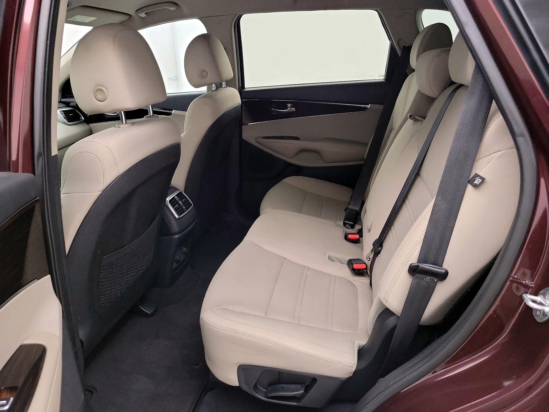 Thumbnail: 2020 Kia Sorento - 19