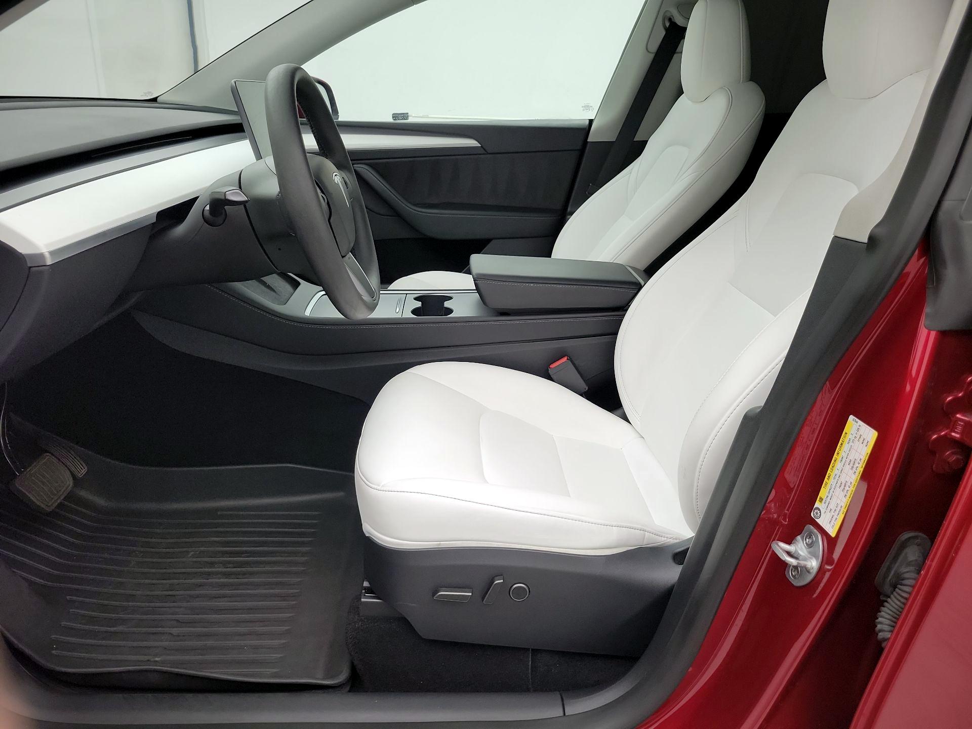 Thumbnail: 2024 Tesla Model Y - 11