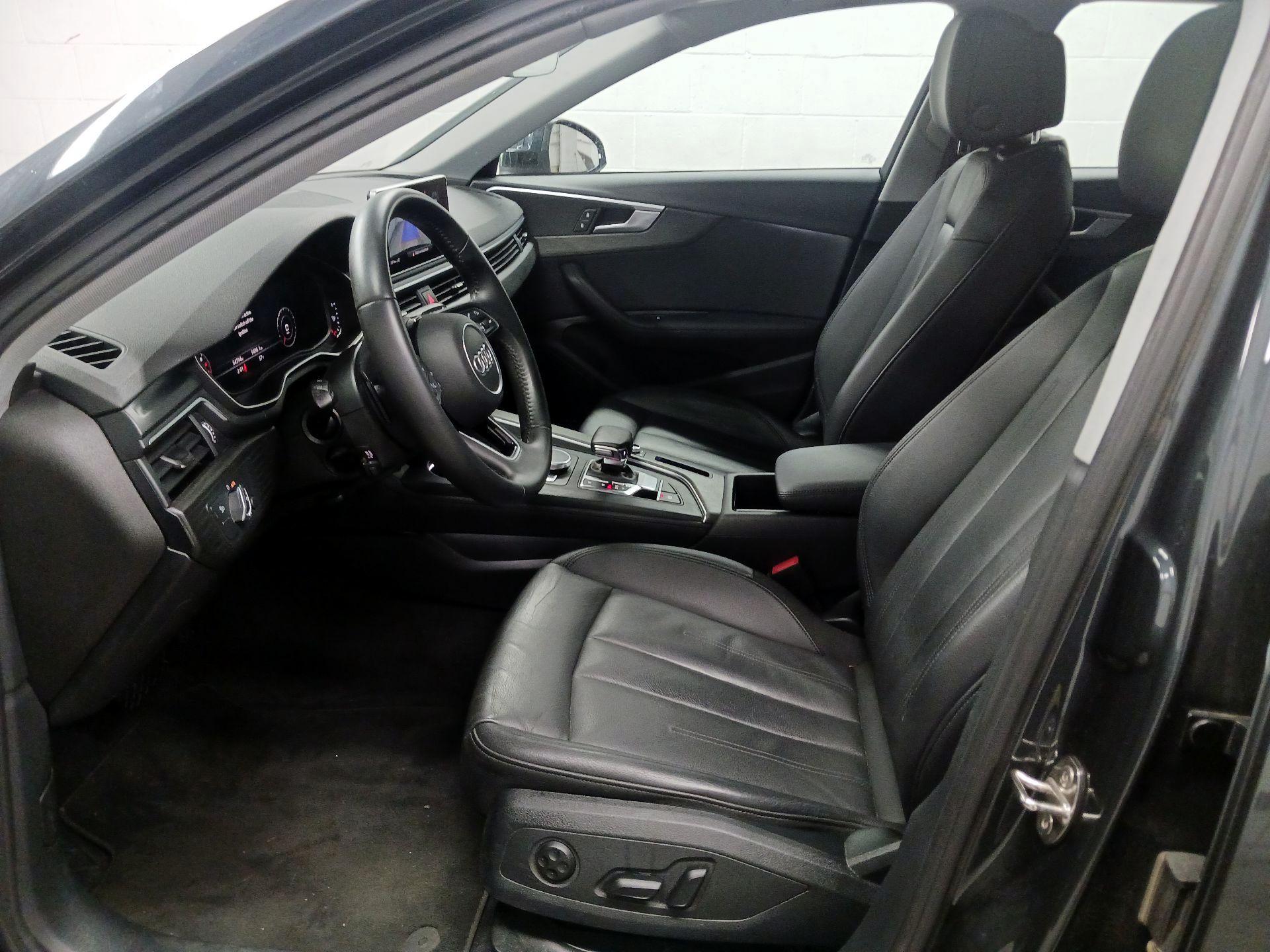 Thumbnail: 2019 Audi A4 - 11