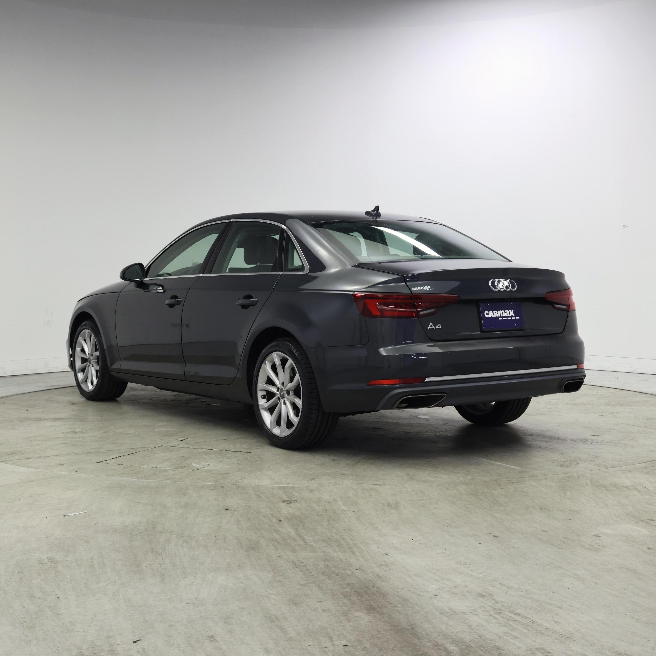 Thumbnail: 2019 Audi A4 - 2