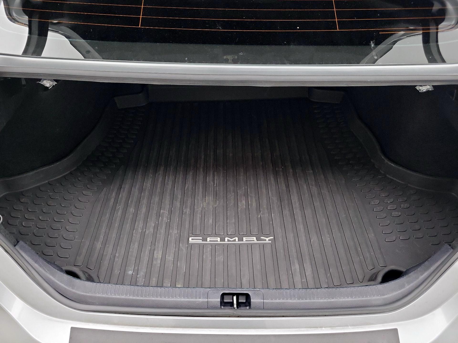 Thumbnail: 2023 Toyota Camry - 20