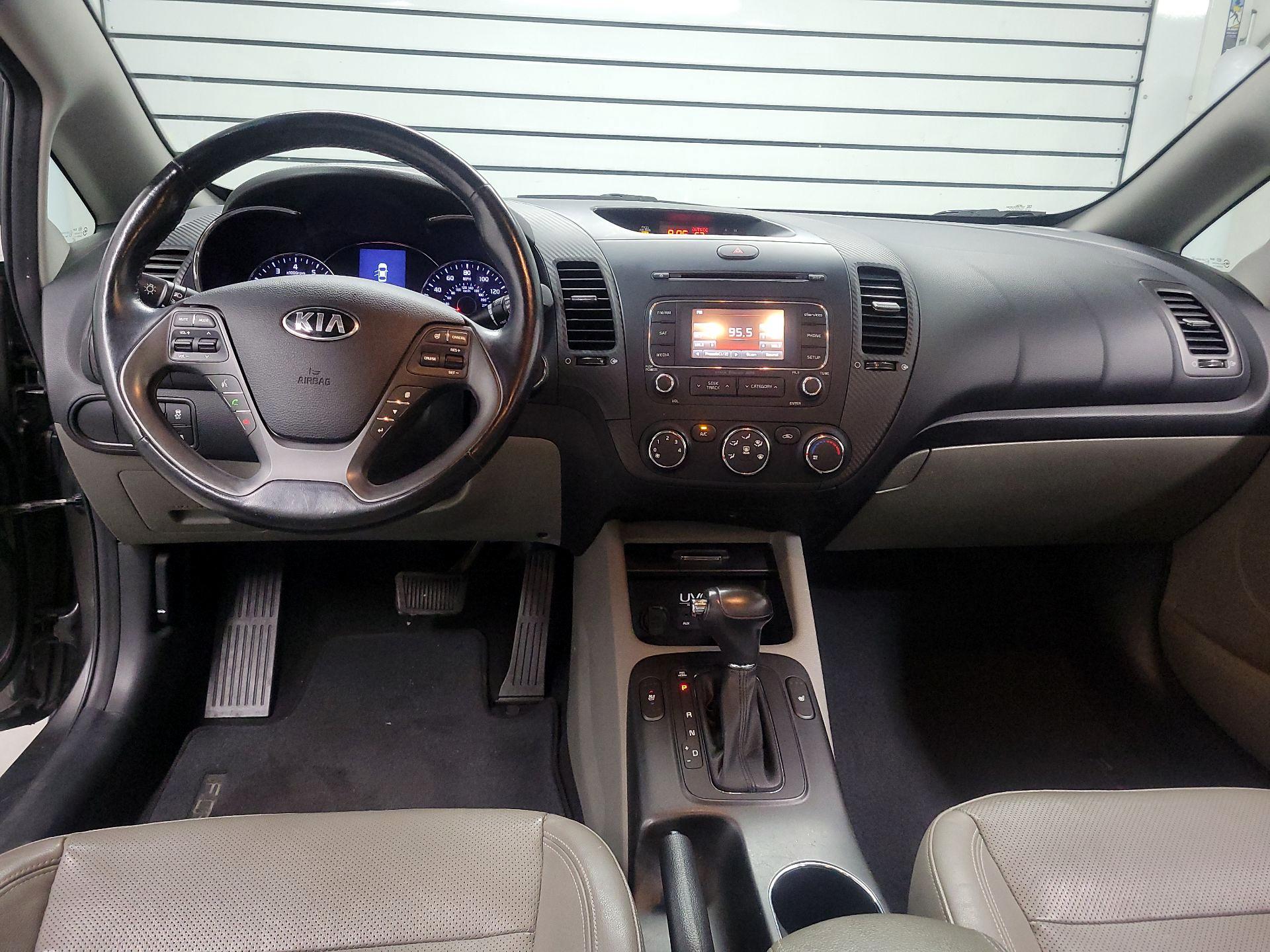 Thumbnail: 2014 Kia Forte - 9