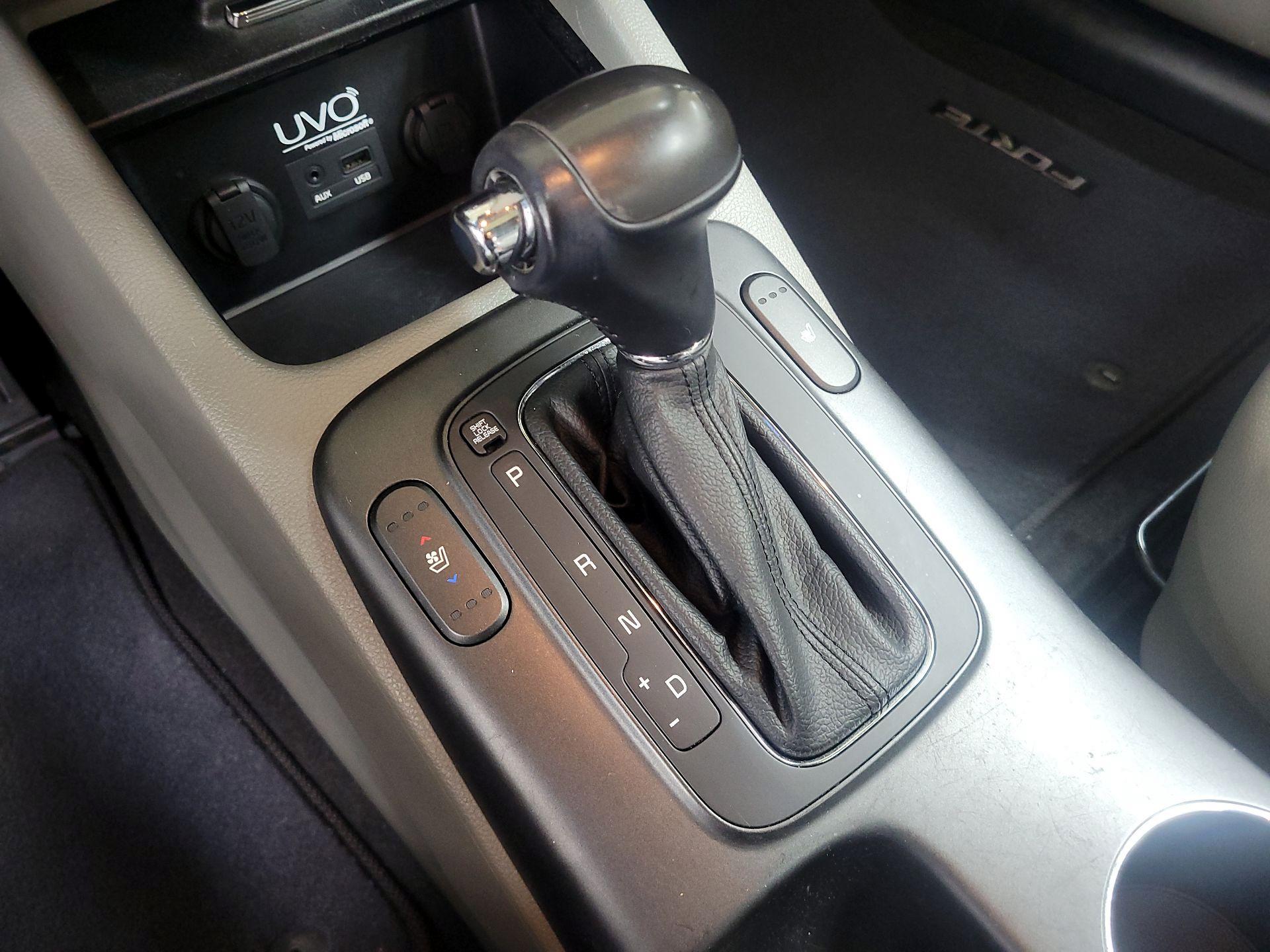 Thumbnail: 2014 Kia Forte - 16