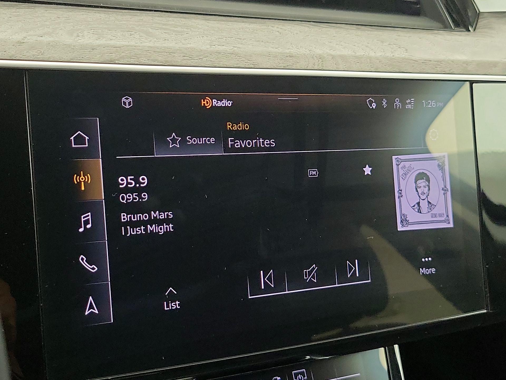 Thumbnail: 2021 Audi e-tron - 16