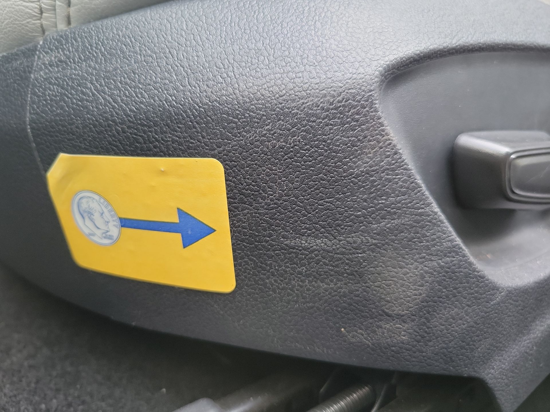 Thumbnail: 2022 Toyota Corolla - 9